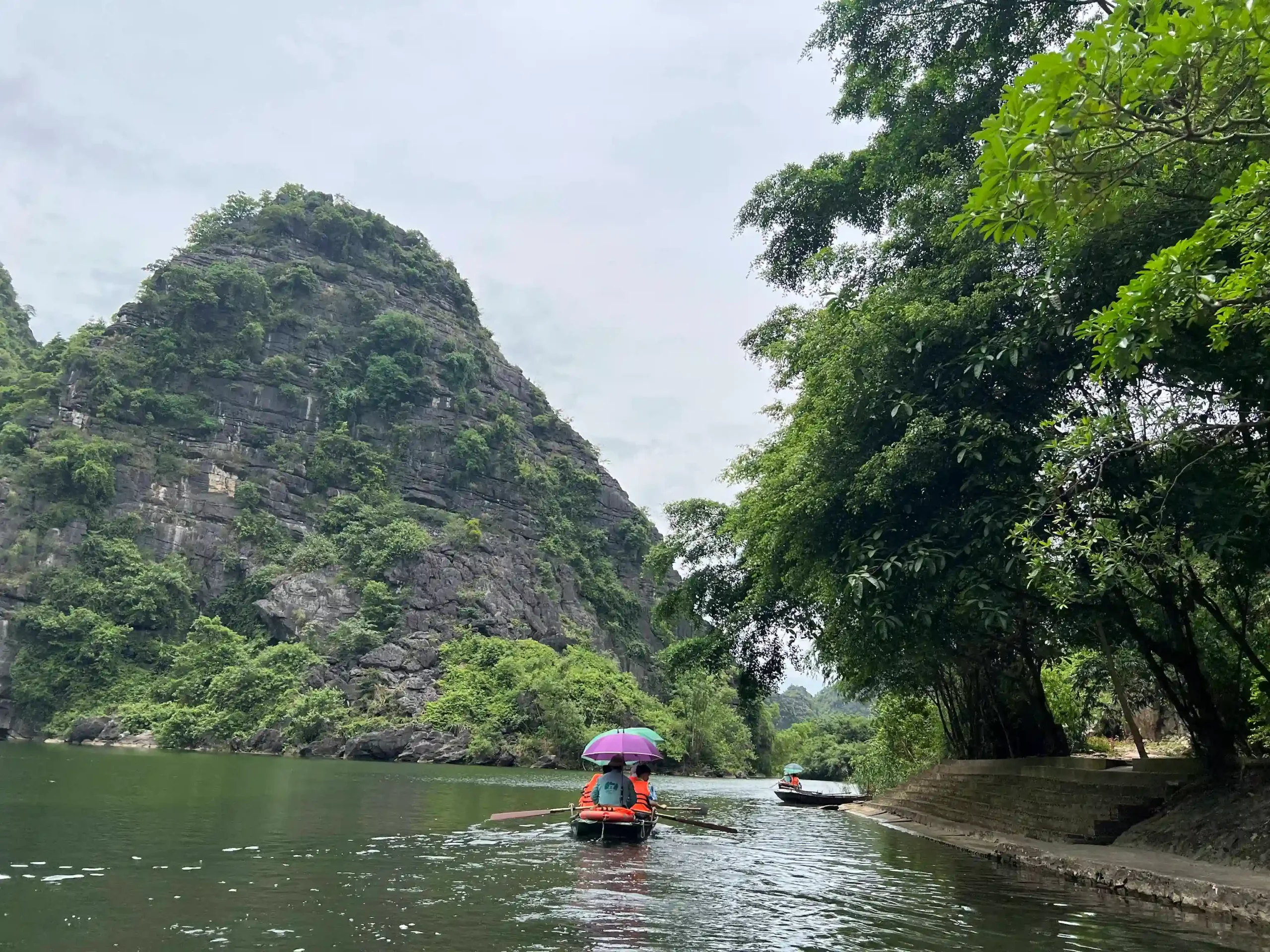 Ranking of things to do in Ninh Binh that worth your time 39 Trang An Grottoes Boat Tour 6 scaled Vietadvisor