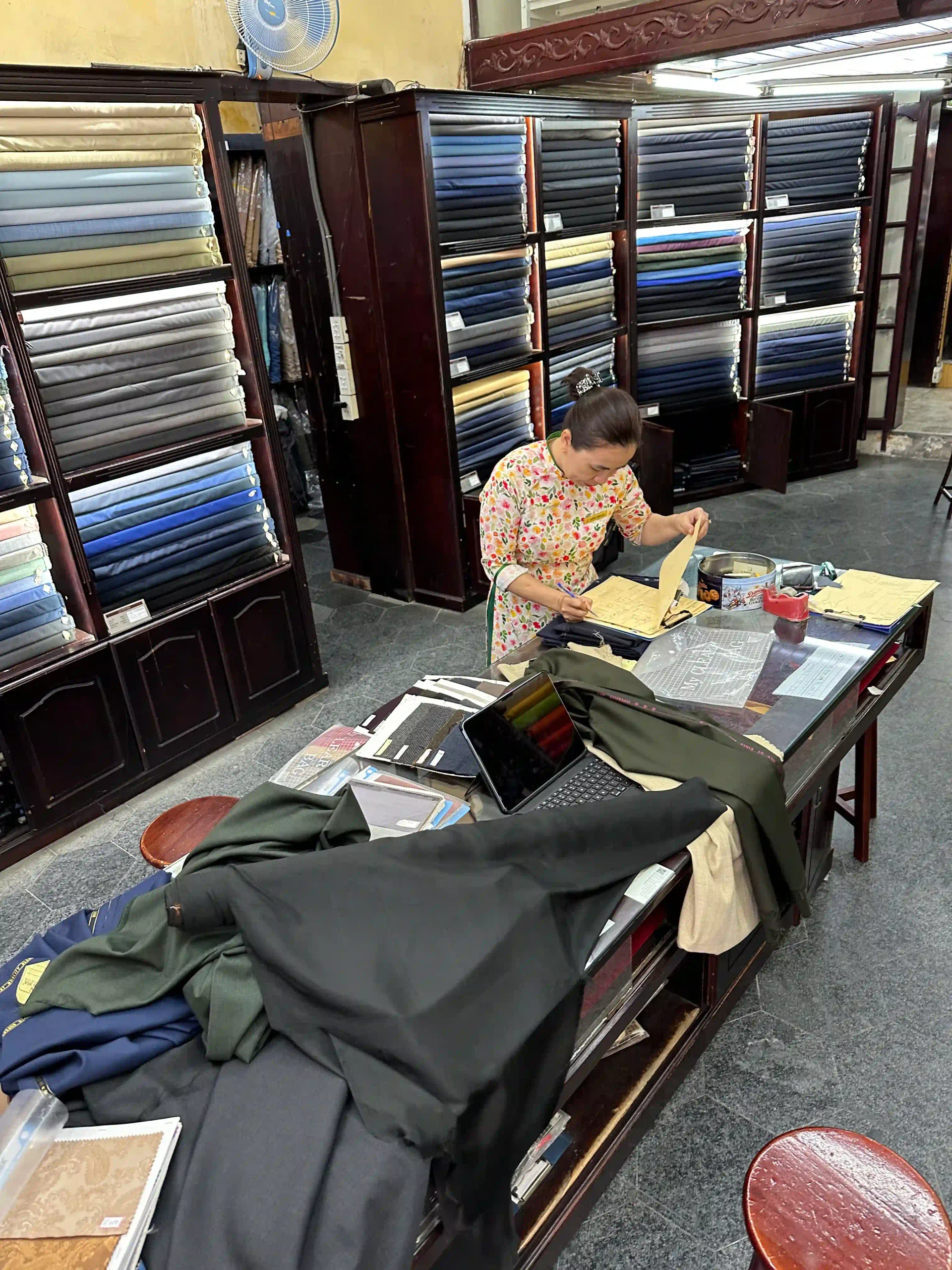 3 best custom clothes in Hoi An: Which one to choose? (2026) 21 A Dong Silk For Wool Weddings and Reordering Later 3 scaled Vietadvisor
