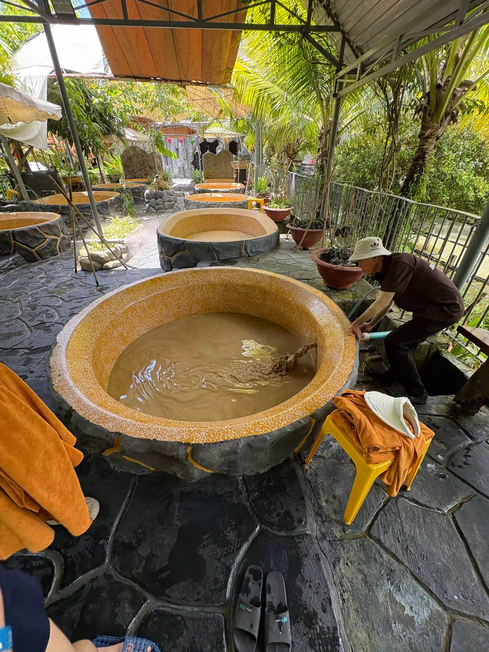 Phu Quoc massage review: 5 spas that are actually worth It 20 Around 450000 VND Soc Nau Mud Bath scaled Vietadvisor