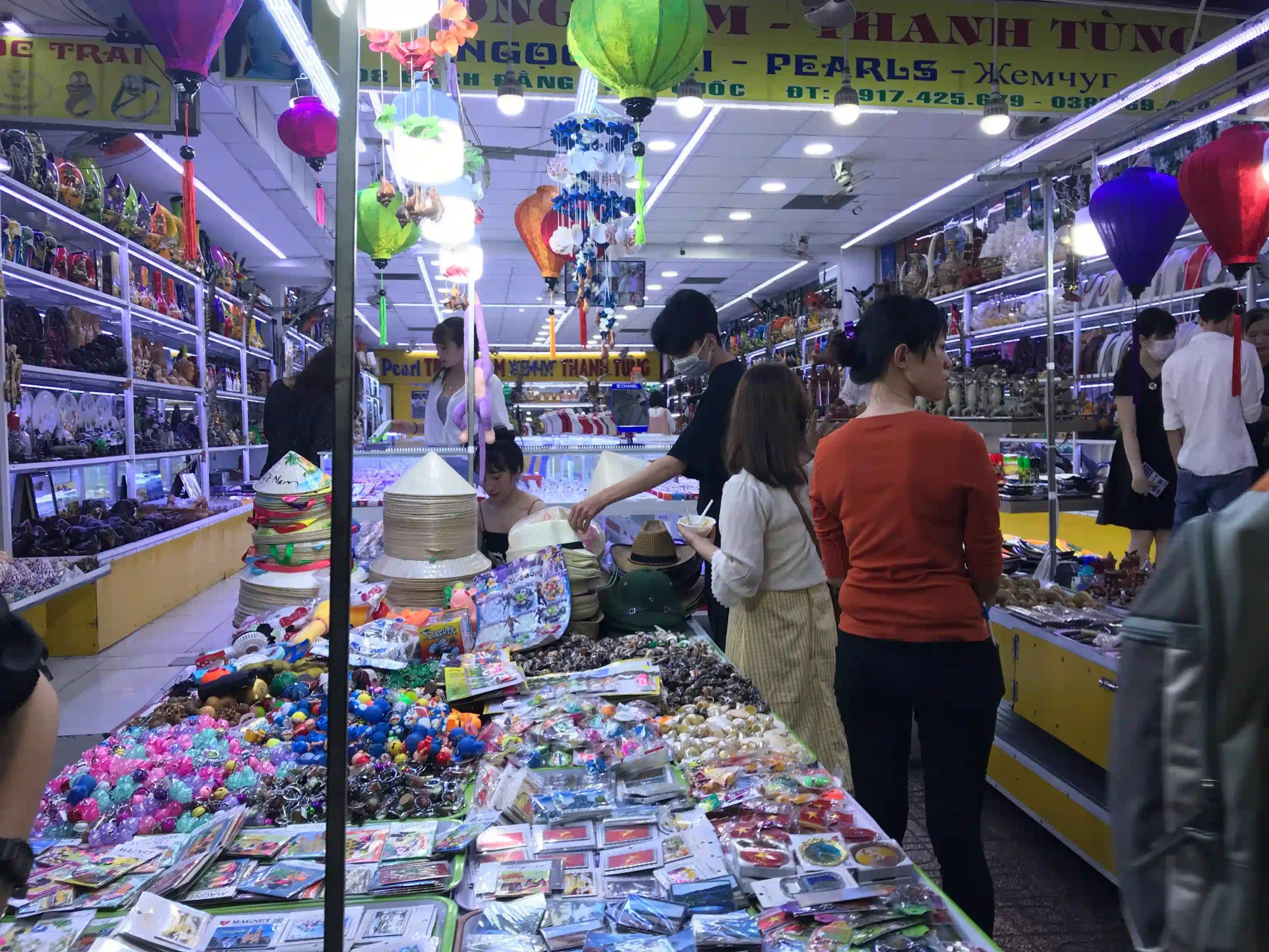 Phu Quoc nightlife: What to do after dark (expat's guide 2026) 26 Bach Dang night market scaled Vietadvisor