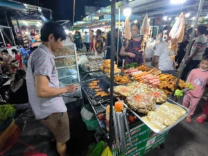 Bạch Đằng side – seafood, and the part to slow down for 2