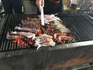 Bạch Đằng side – seafood, and the part to slow down for 3