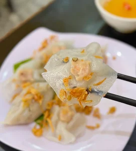 Banh bao banh vac, the white rose dumplings hoi an 3