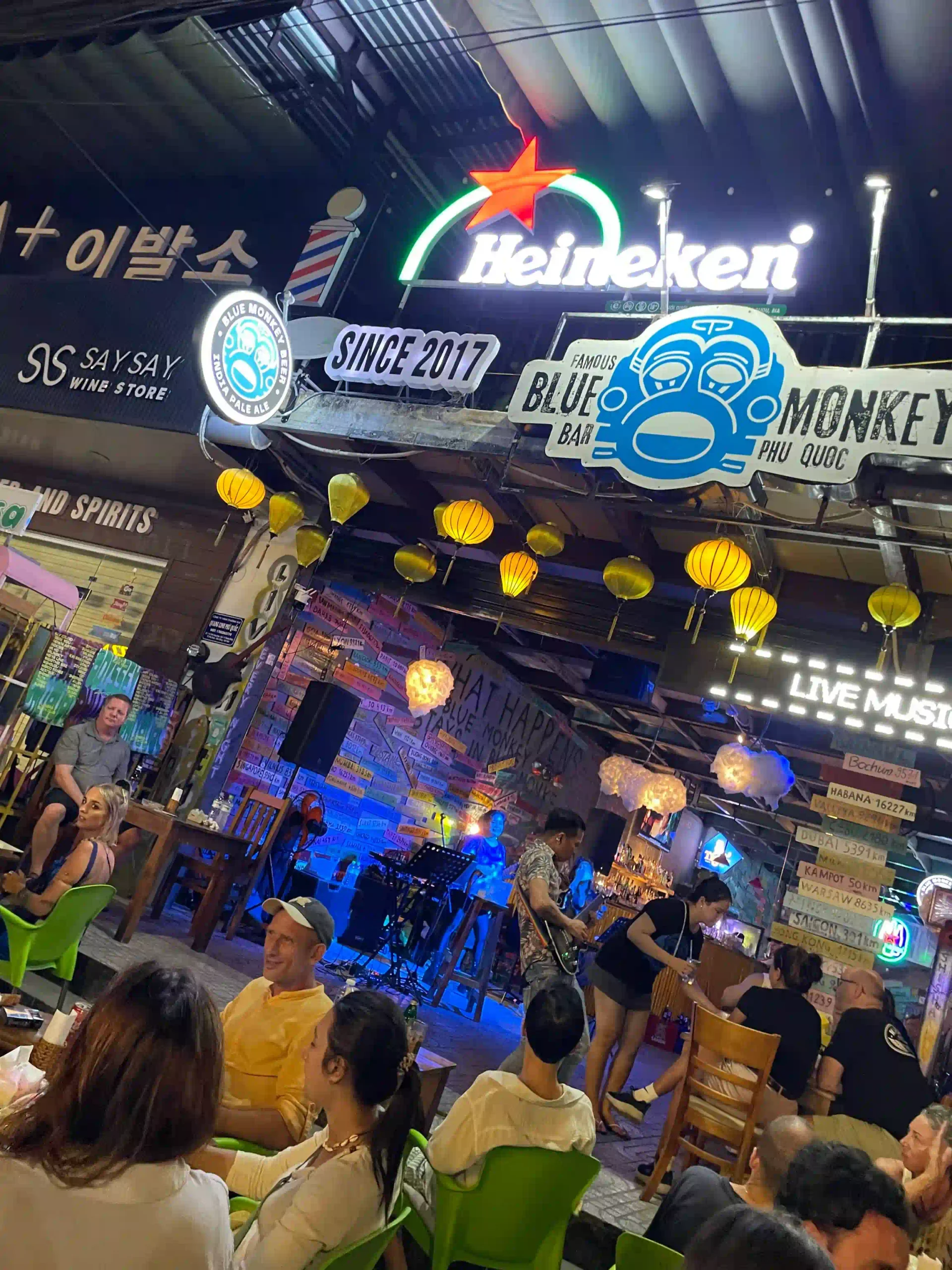 Phu Quoc nightlife: What to do after dark (expat's guide 2026) 7 Blue Monkey Bar phu quoc 3 scaled Vietadvisor