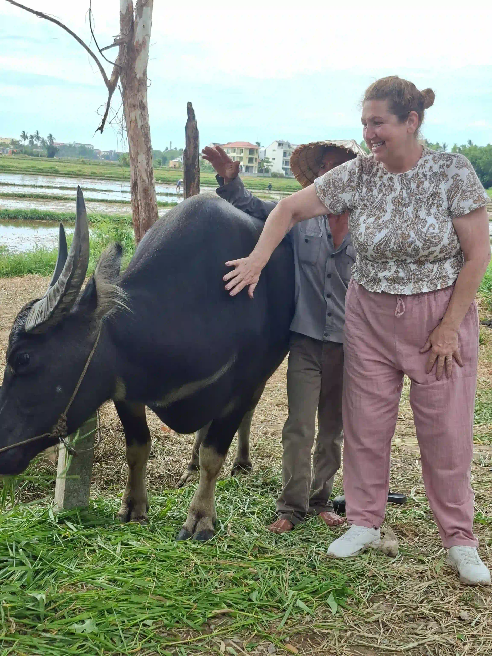 How I built the perfect 3 days in Hoi An (expat guide 2026) 41 Cycle Out to Tra Que and the Rice Paddies 2 scaled Vietadvisor