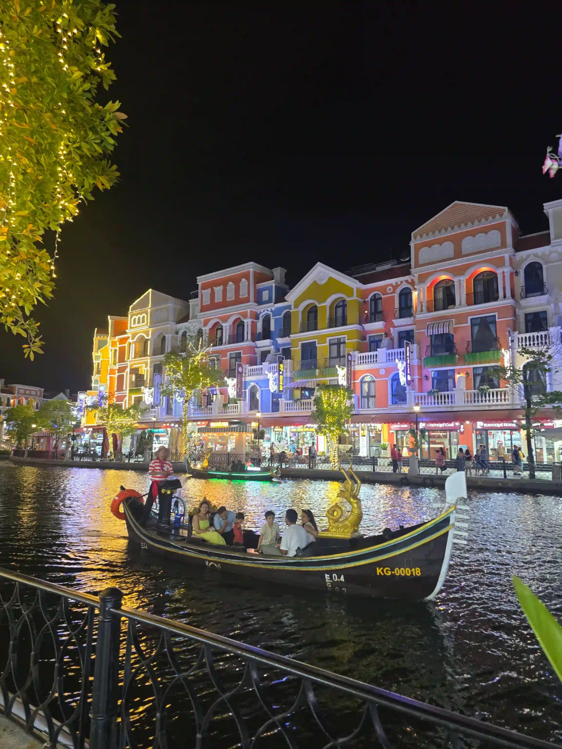 Phu Quoc nightlife: What to do after dark (expat's guide 2026) 37 Grand World in the North phu quoc 3 scaled Vietadvisor