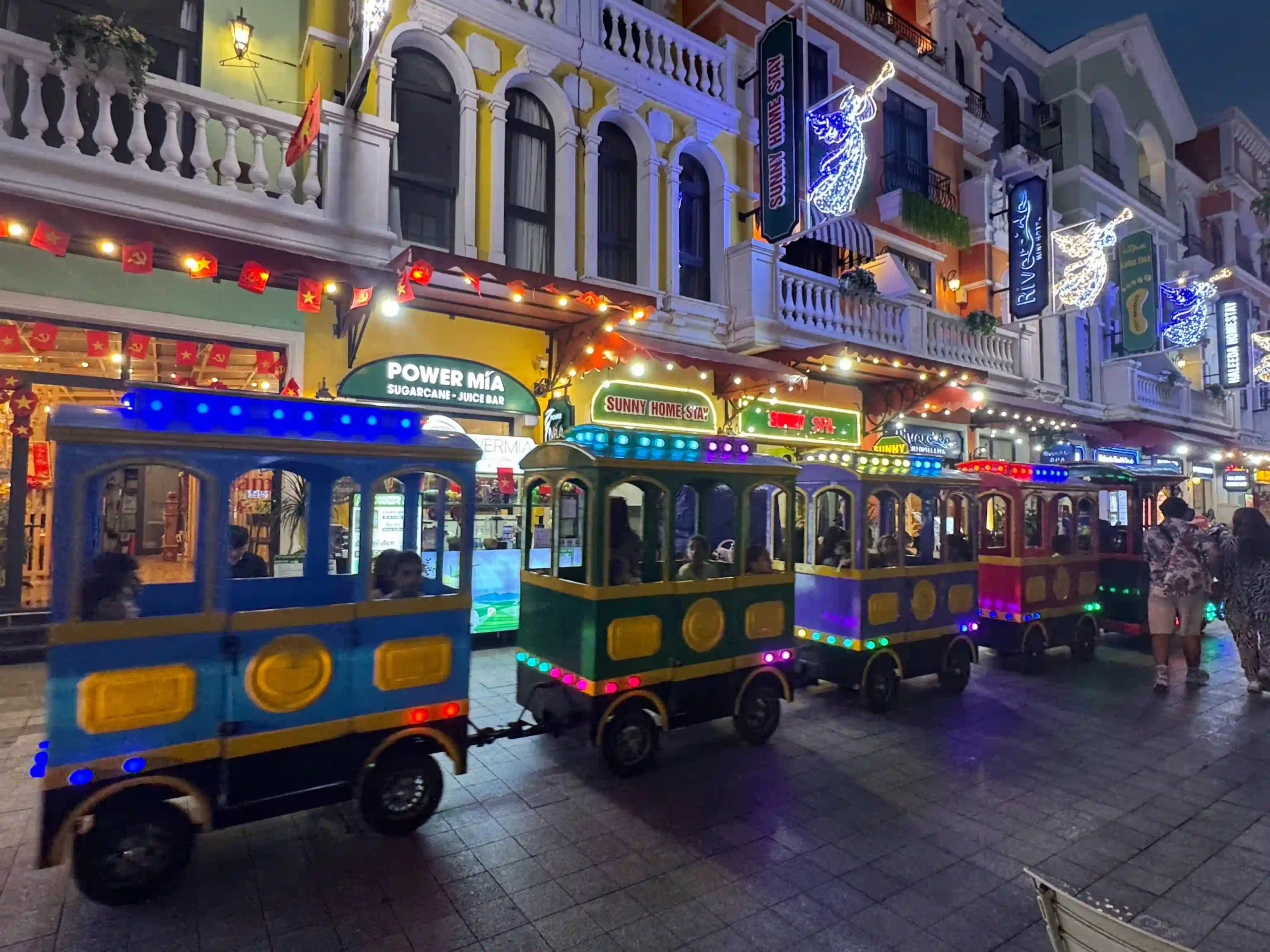 Phu Quoc nightlife: What to do after dark (expat's guide 2026) 36 Grand World in the North phu quoc scaled Vietadvisor