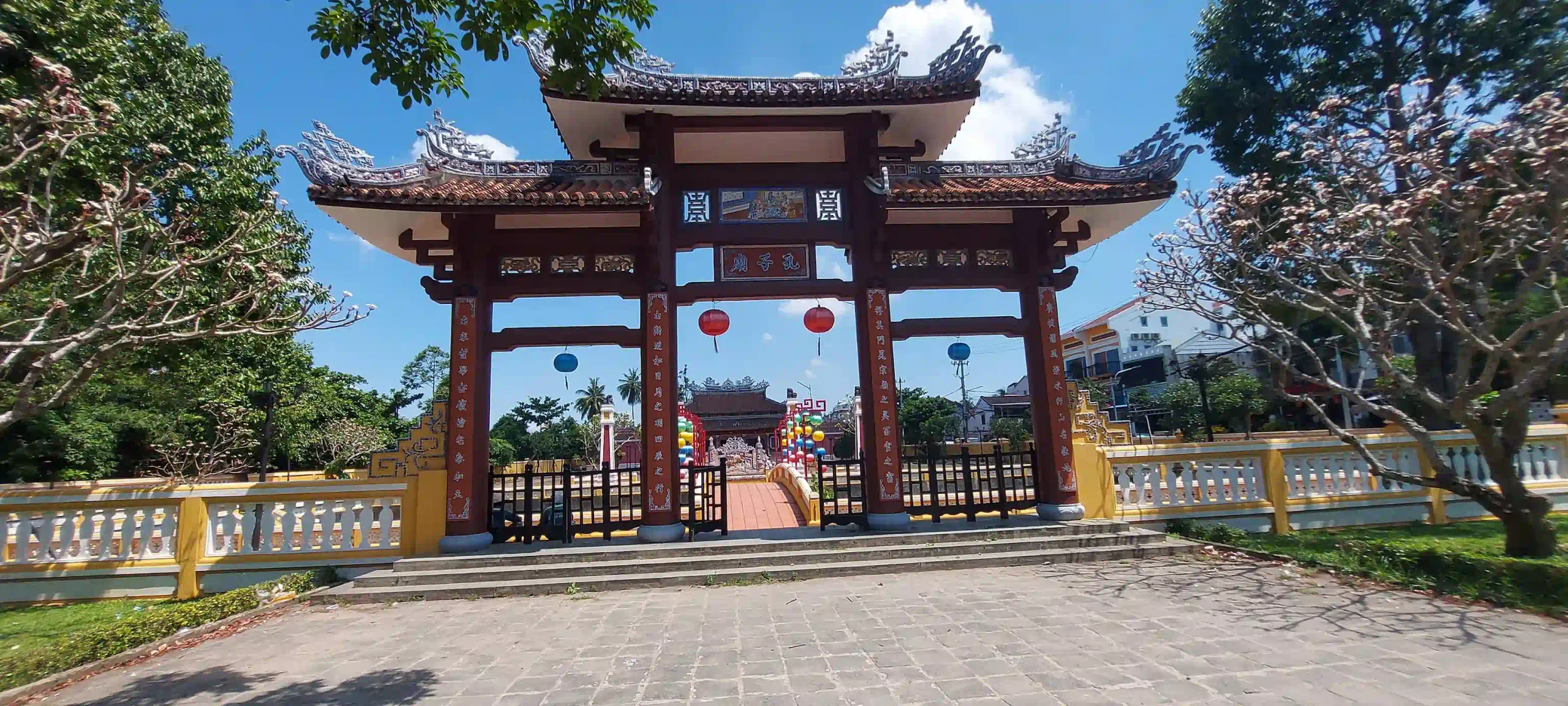 My 7 favorite things to do in Hoi An as an expat 9 Hoi An Ancient Town Before 9am 6 scaled Vietadvisor