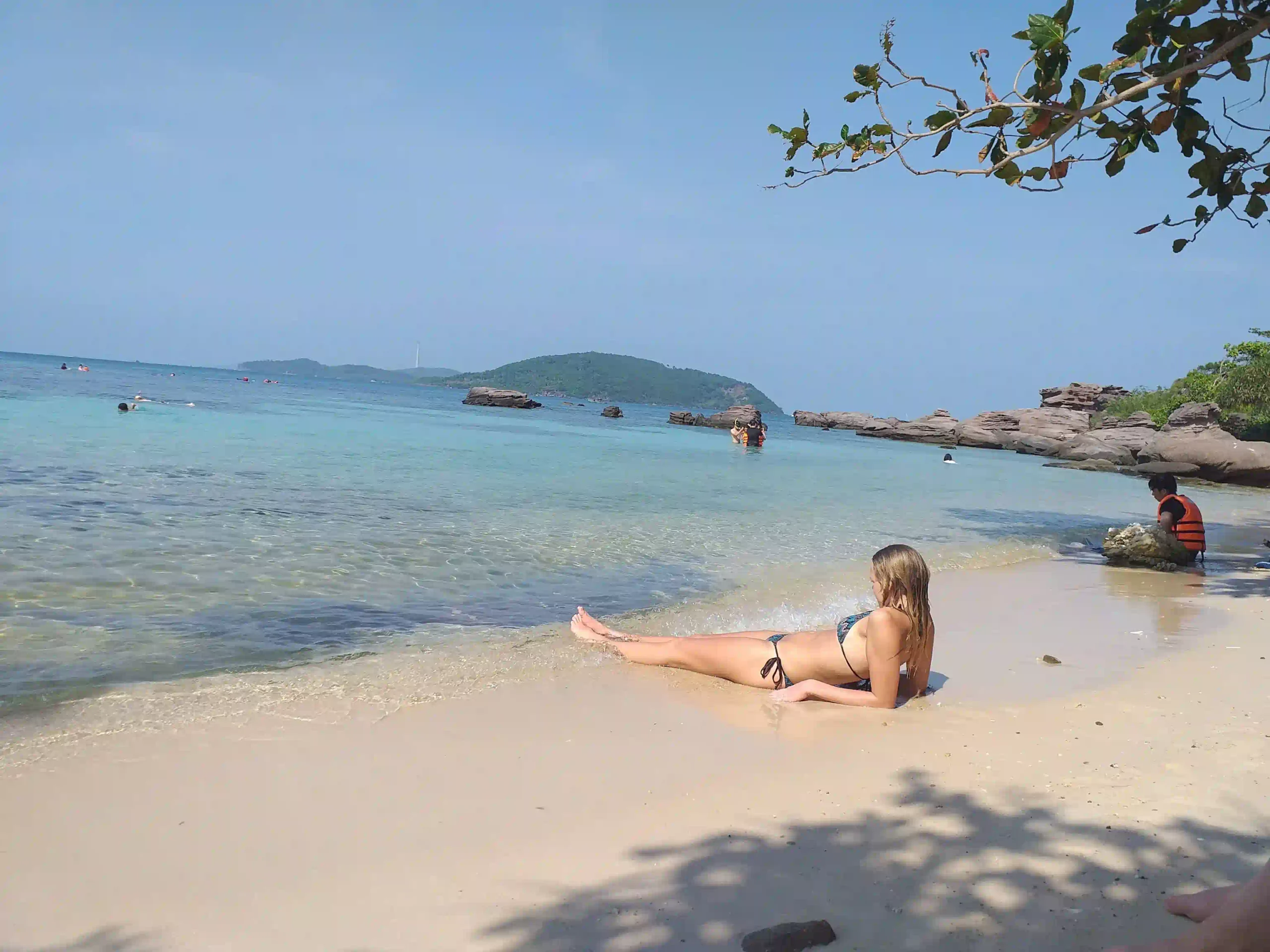 VIP Phu Quoc snorkeling tour review by an expat (4-Islands) 16 Hon Gam Ghi The Snorkeling Stop 6 scaled Vietadvisor