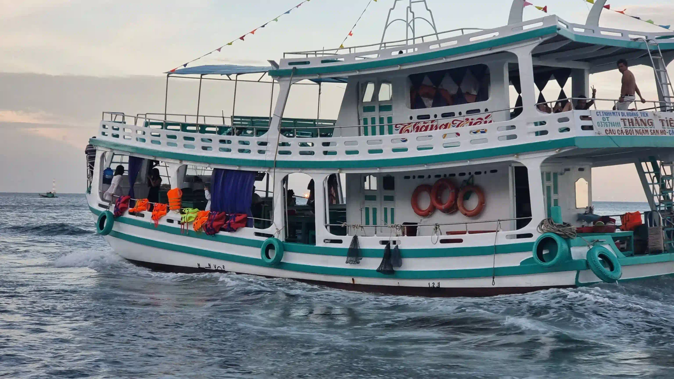 VIP Phu Quoc snorkeling tour review by an expat (4-Islands) 42 How It Compares to Other Phu Quoc Boat Tours scaled Vietadvisor