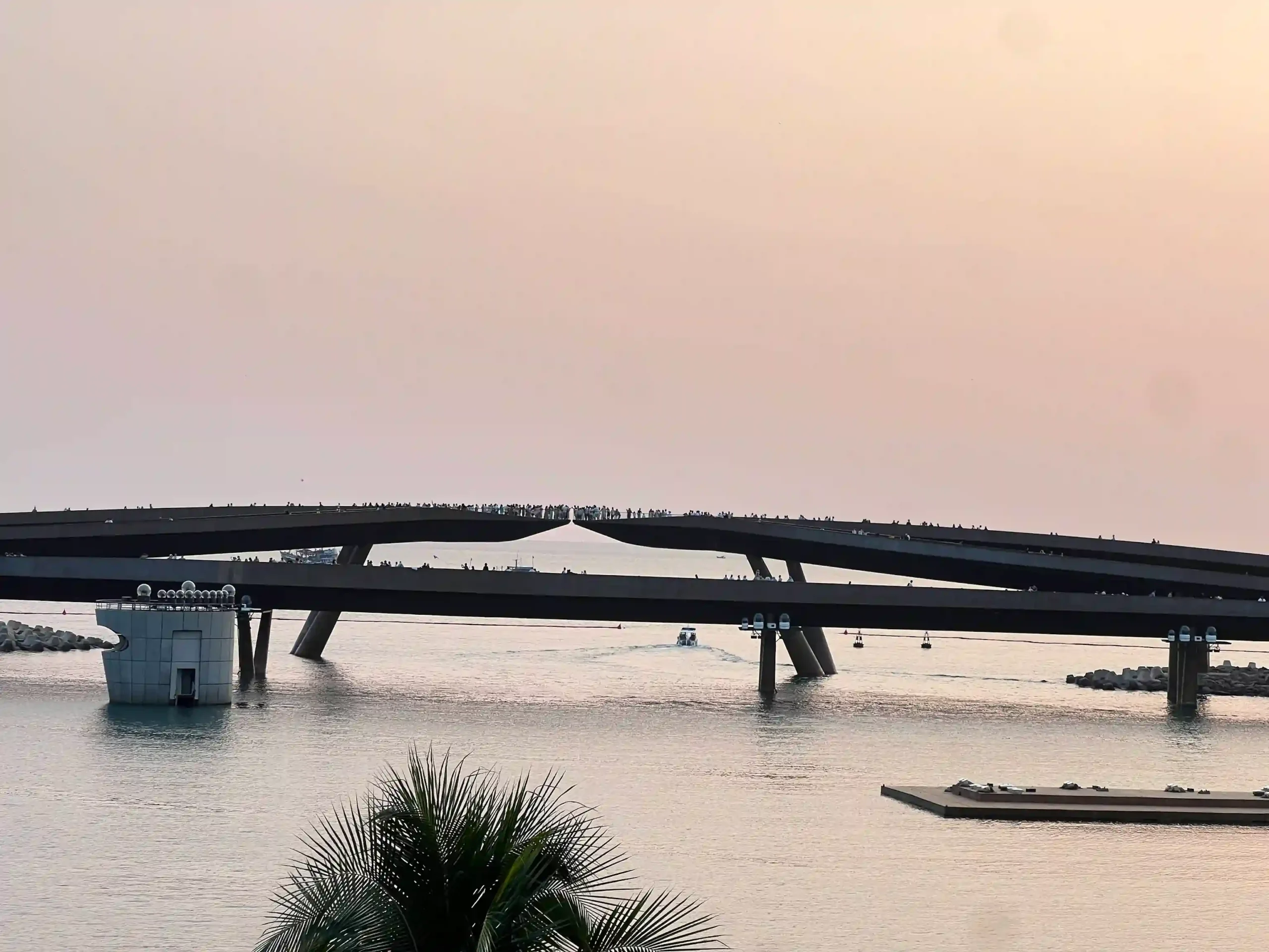 All the best things to do in Phu Quoc as a first-timer 20 Kiss Bridge and the nightly Kiss of the Sea show 5 scaled Vietadvisor