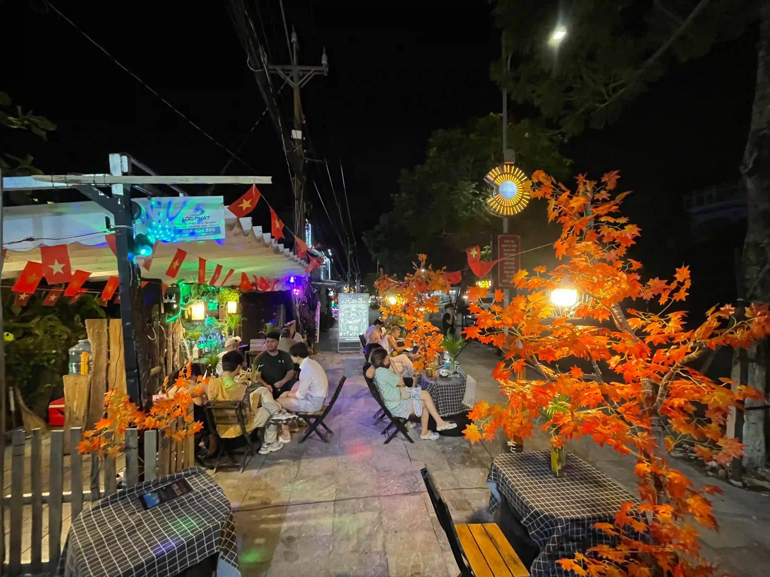Phu Quoc nightlife: What to do after dark (expat's guide 2026) 3 Phu Quoc nightlife