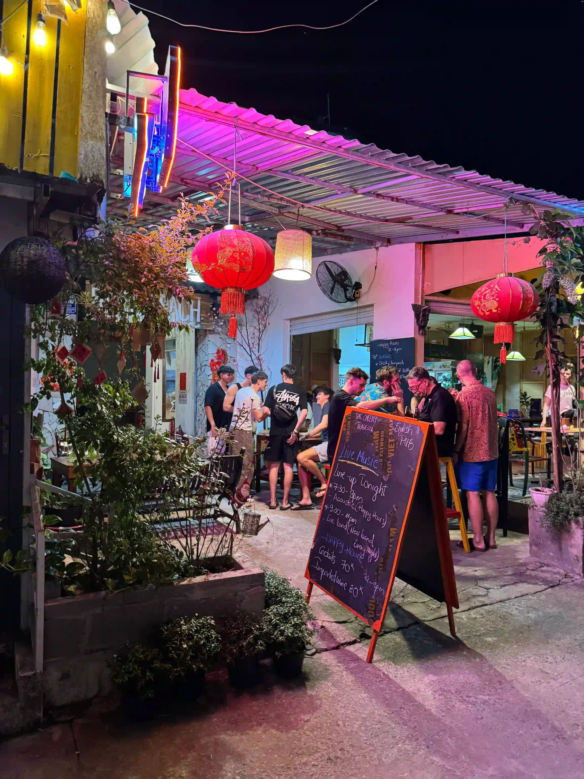 Phu Quoc nightlife: What to do after dark (expat's guide 2026) 4 The Cheeky Traveller phu quoc bar scaled Vietadvisor