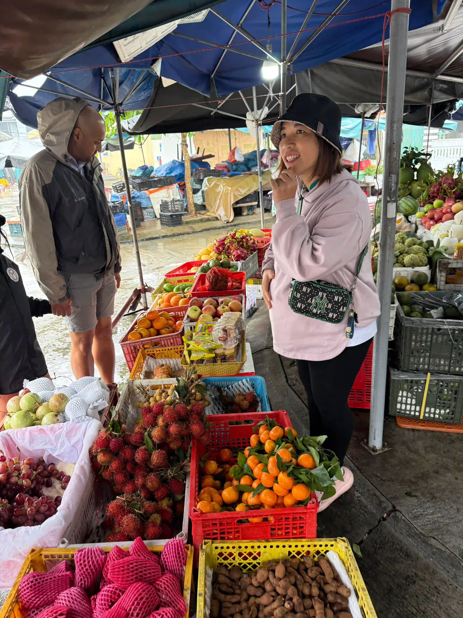 Hoi An cooking class & boat ride combo review: Worth it? 10 The Market Walk hoi an cooking class 4 scaled Vietadvisor