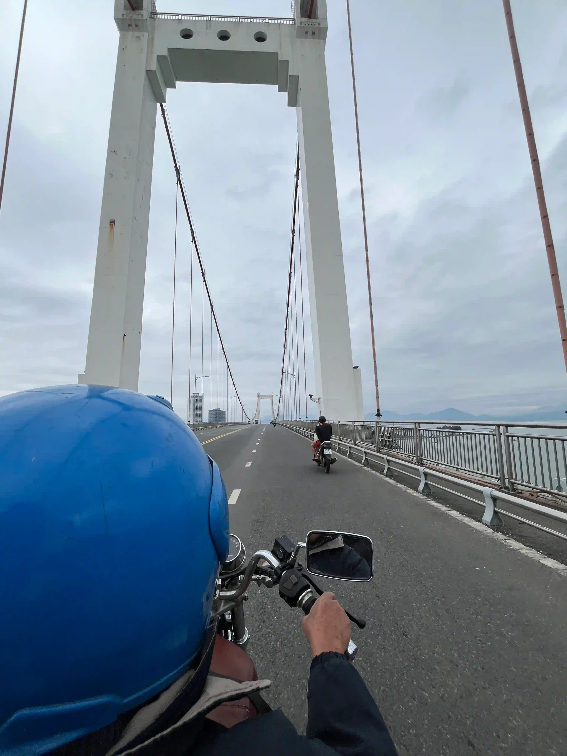 Hai Van Pass easy rider (Hoi An to Hue): Solo female guide 16 The private tour thing hai van pass easy rider 4 scaled Vietadvisor