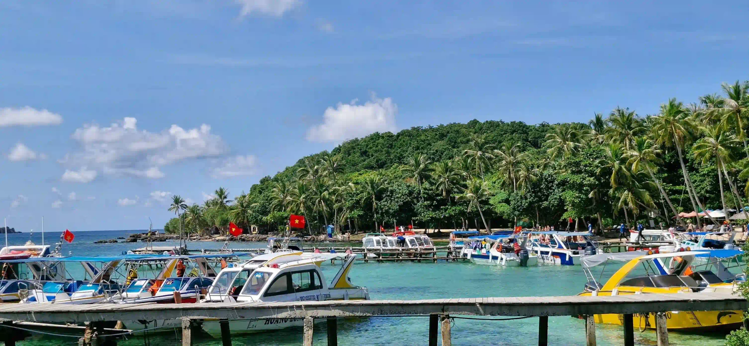 VIP Phu Quoc snorkeling tour review by an expat (4-Islands) 41 VIP or Group. What the Private phu quoc snorkeling tour Upgrade Actually Buys 2 scaled Vietadvisor