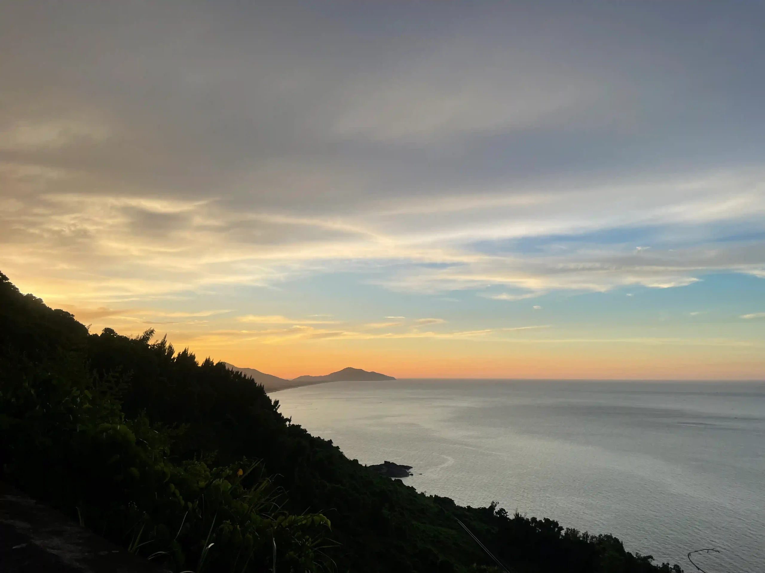 Hai Van Pass easy rider (Hoi An to Hue): Solo female guide 2 Hai Van Pass easy rider
