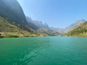 Doing the Nho Que River Boat Trip Solo 5
