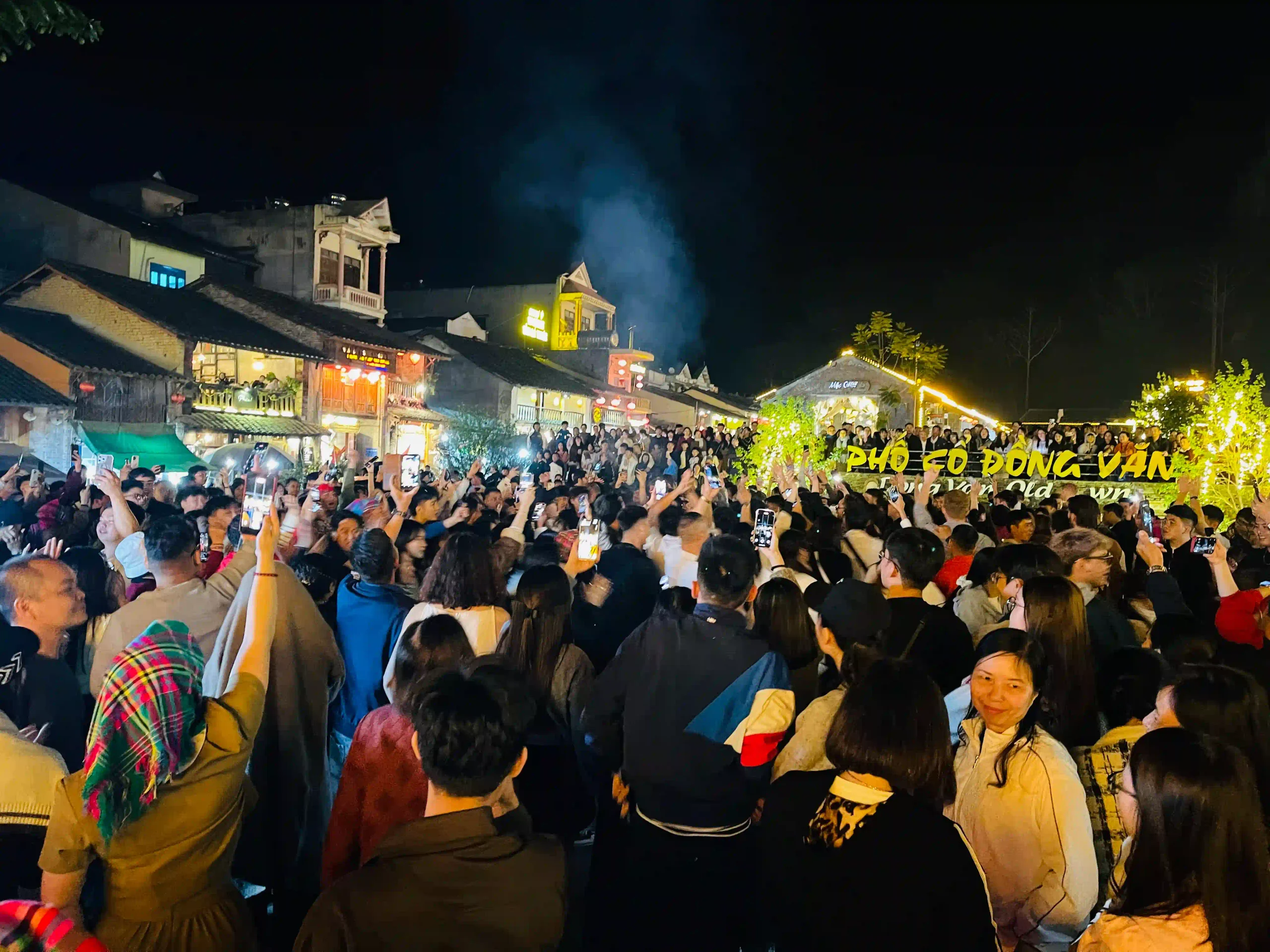 Dong Van Ancient Street: Best things to do in 1 night (2026) 21 Dong Van Ancient Street at Night scaled Vietadvisor