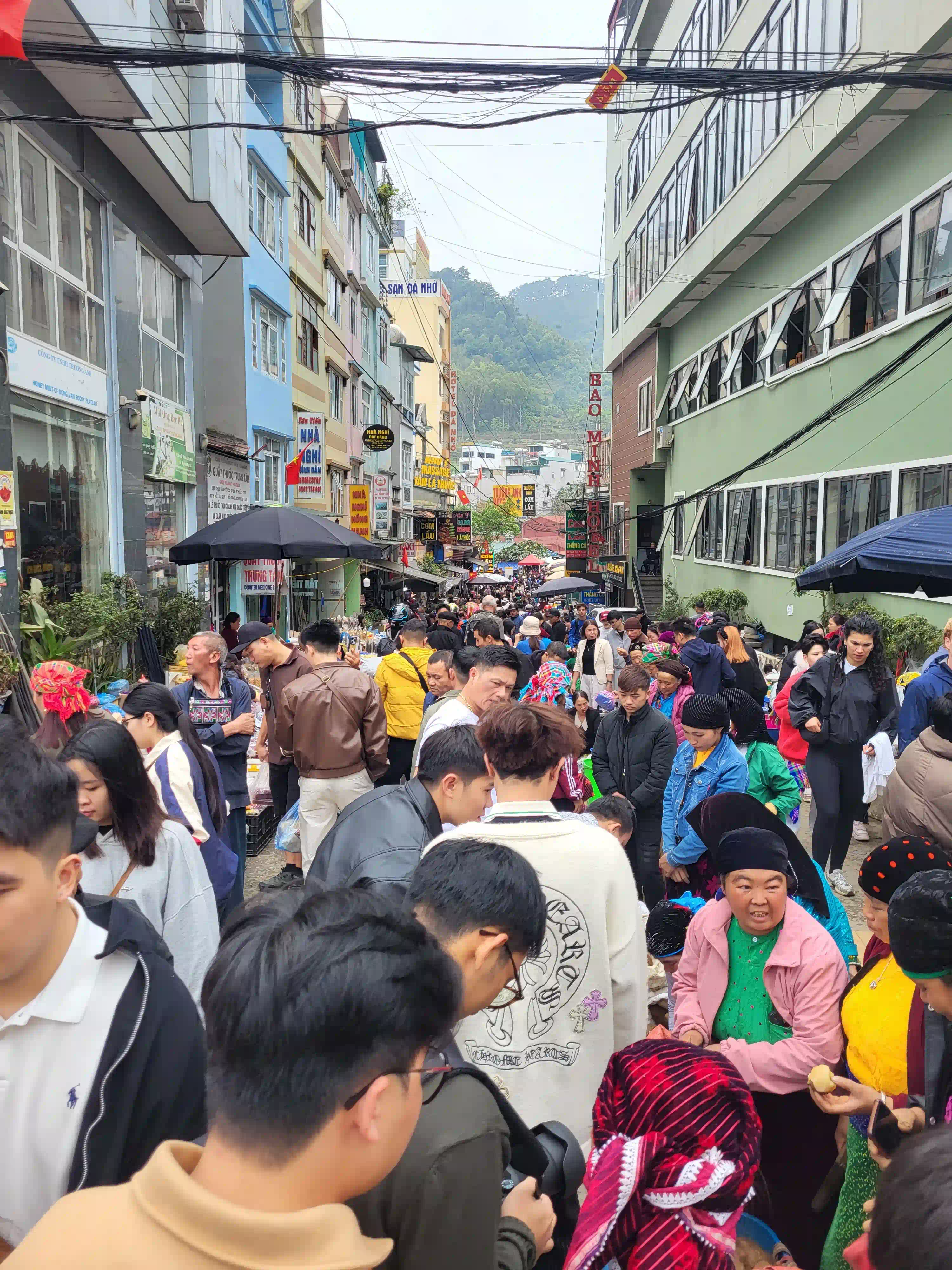 Dong Van Ancient Street: Best things to do in 1 night (2026) 29 Dong Van Market Vietadvisor