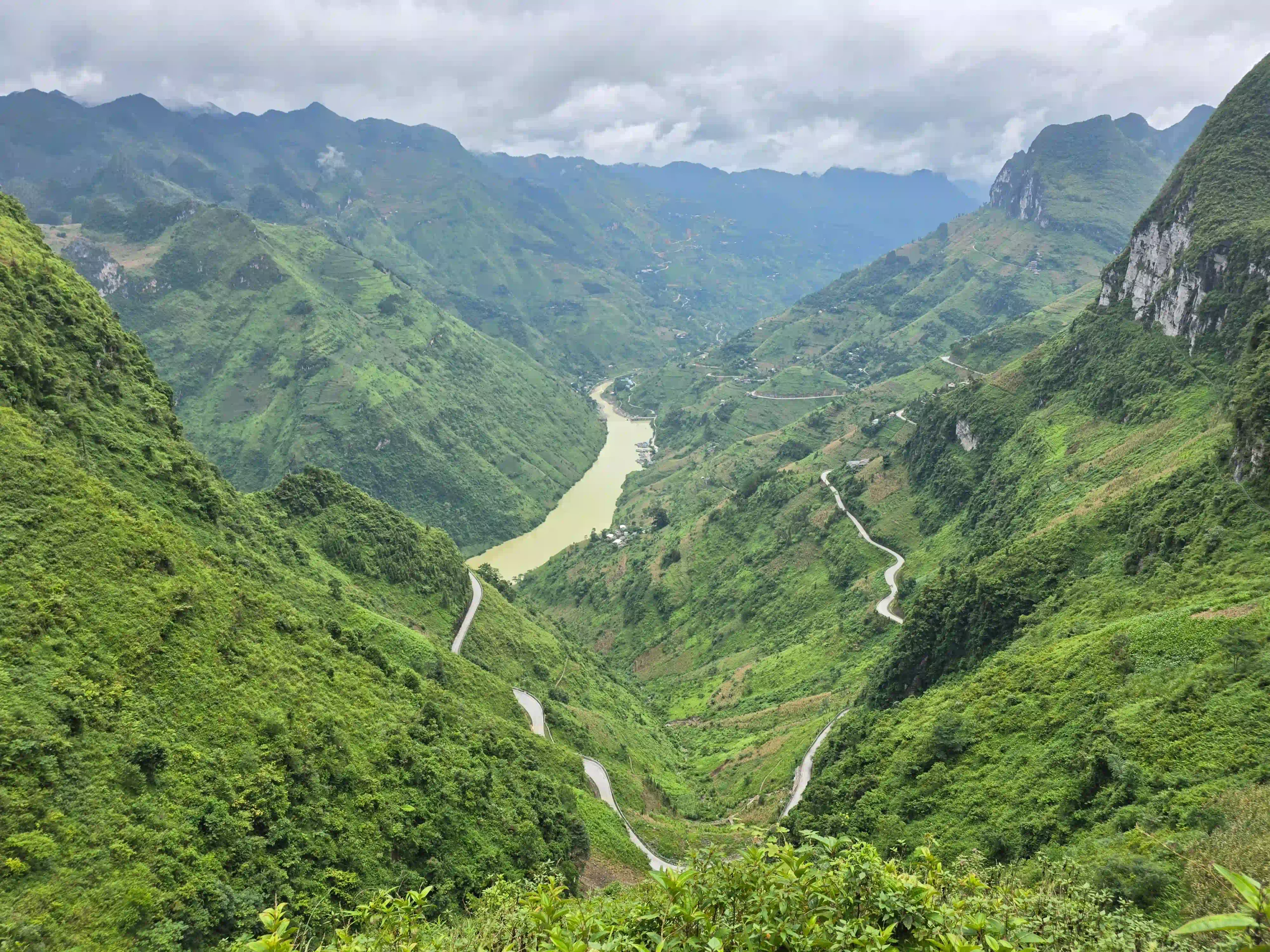 Best Ha Giang Loop 3-day itinerary & map for first-timers 15 Happiness Road ma pi leng 2 scaled Vietadvisor
