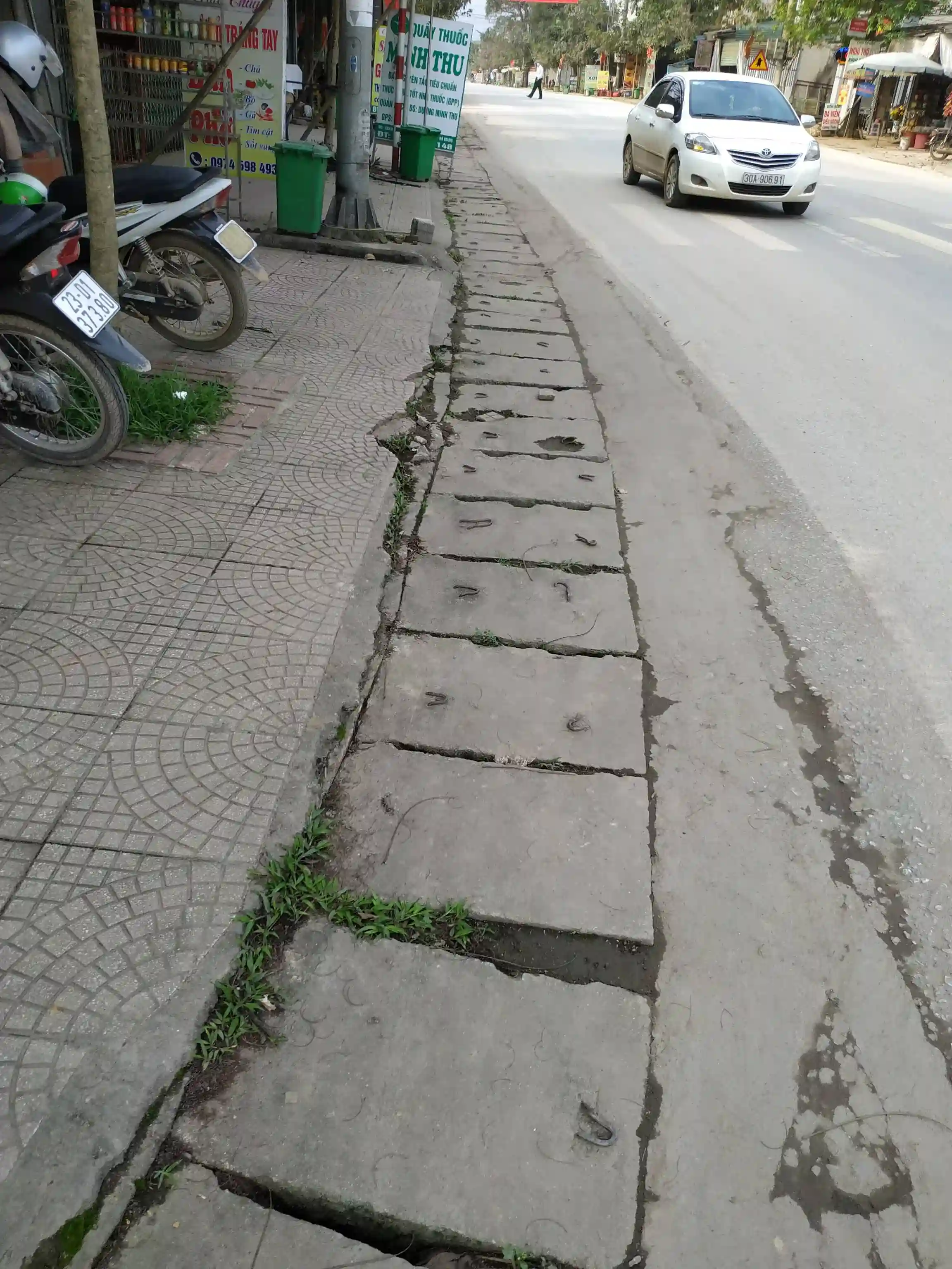 Hoang Su Phi trekking guide: My firsthand experience (2026) 7 How to Get to Hoang Su Phi Get Off the Bus at Tan Quang 3 Vietadvisor
