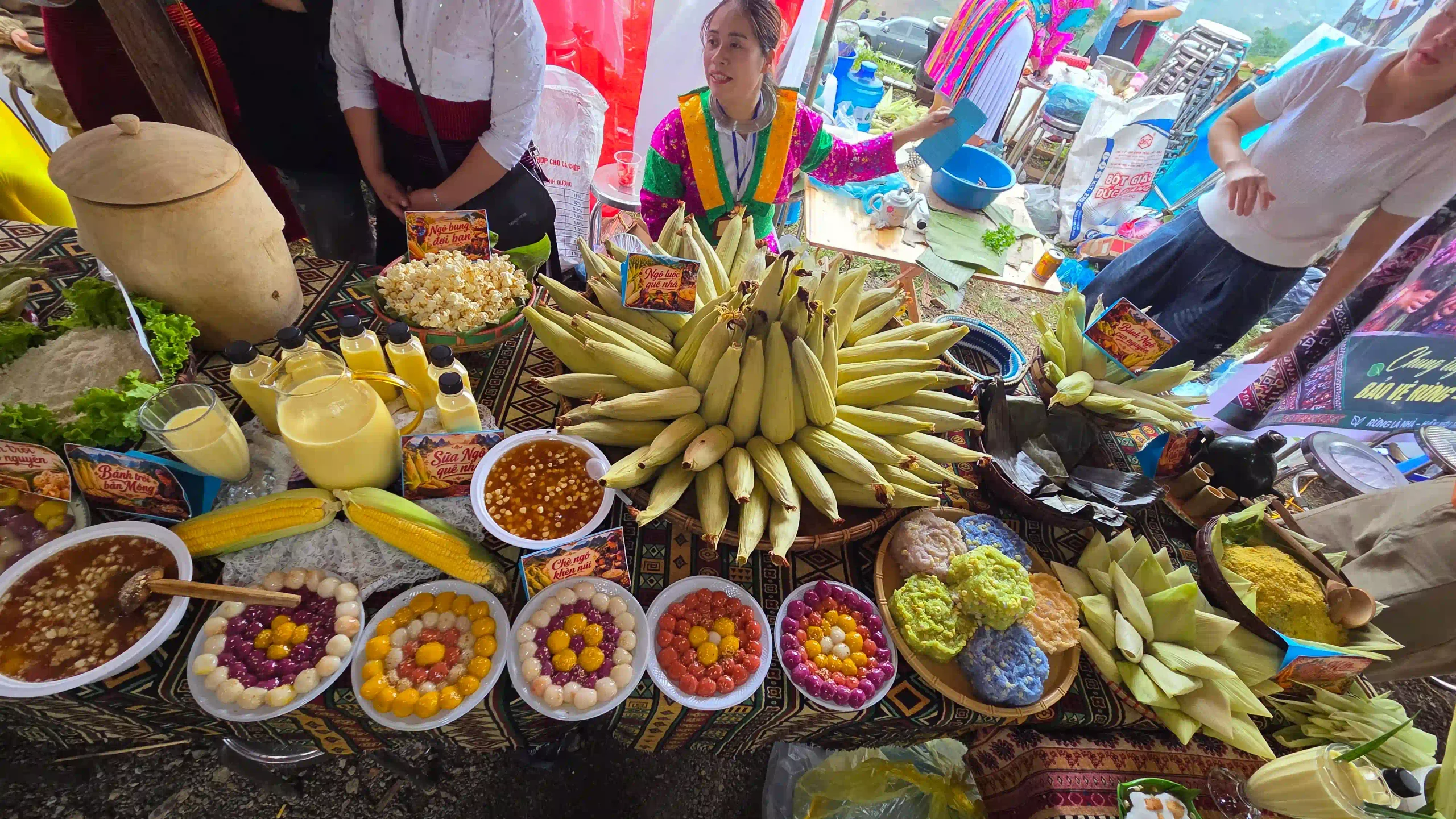 Meo Vac Ha Giang: Travel guide & things to do in 2027 17 Khau Vai love market scaled Vietadvisor