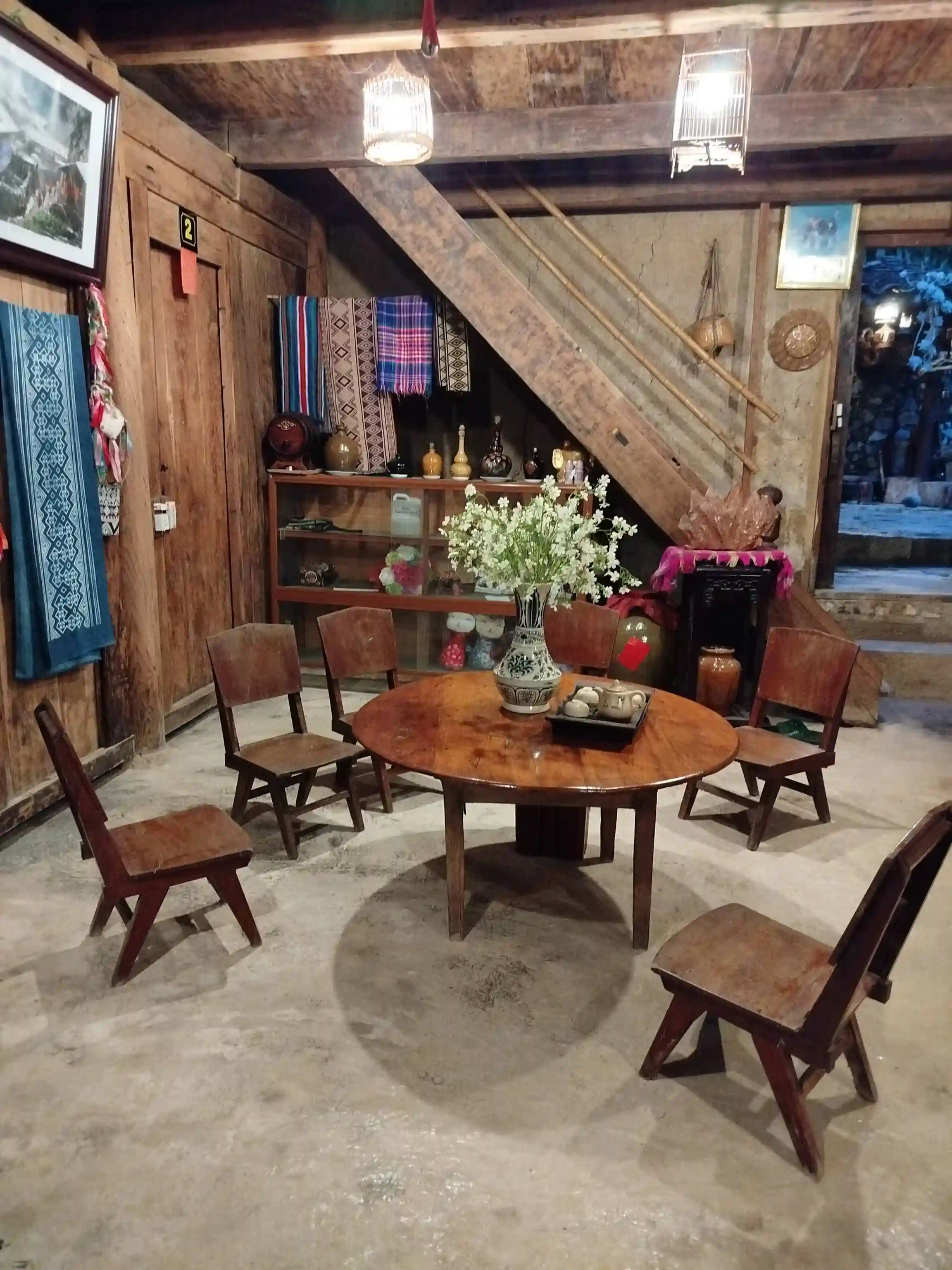Where to stay in Dong Van, Ha Giang: 5 homestays you'll love 10 Old houses homestay 2 Vietadvisor