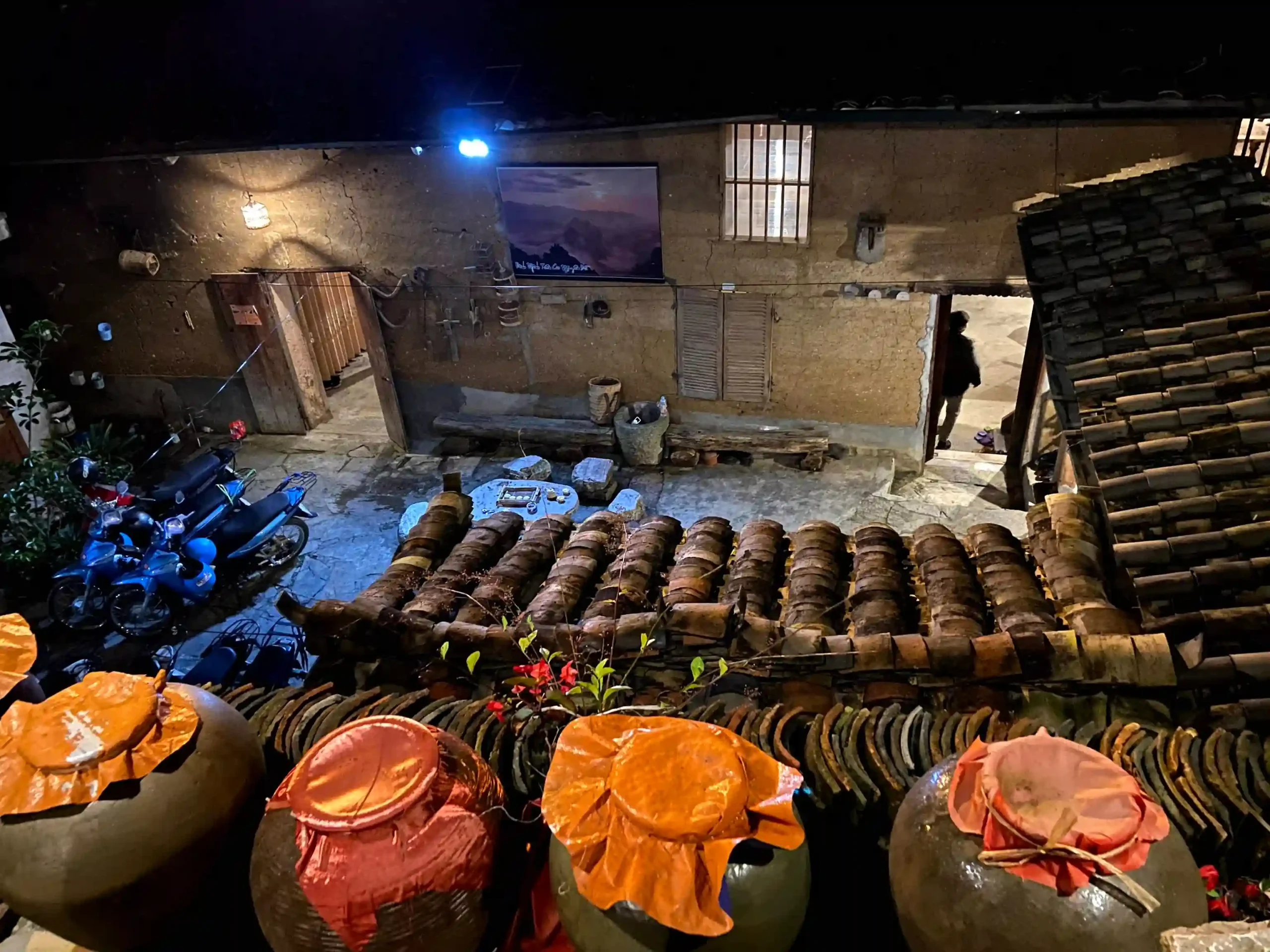 Where to stay in Dong Van, Ha Giang: 5 homestays you'll love 9 Old houses homestay 3 scaled Vietadvisor