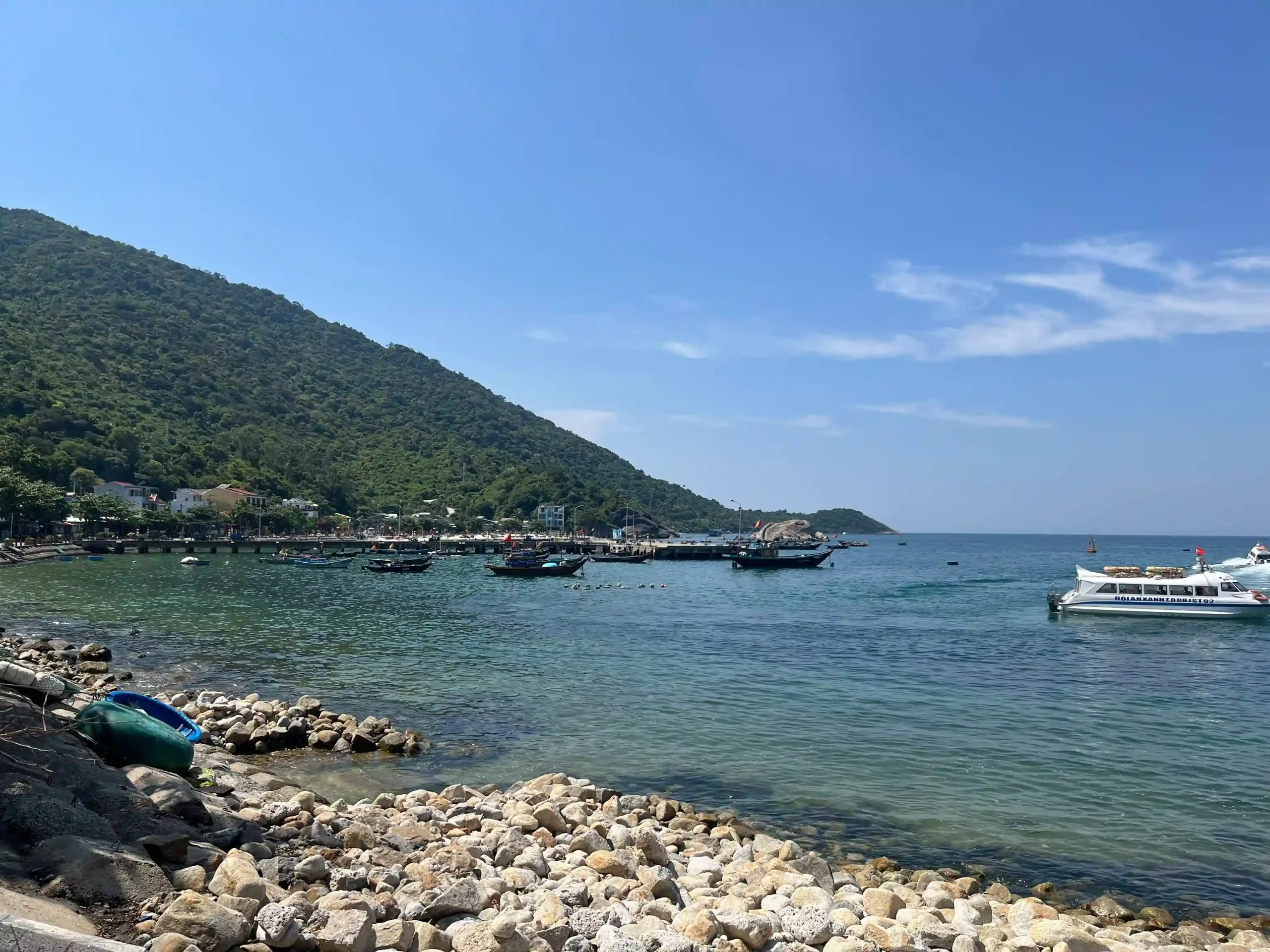 Hoi An to Cham Island scuba diving: My first-time review 2 The Season Is Shorter Than People Expect cham island 2 scaled Vietadvisor