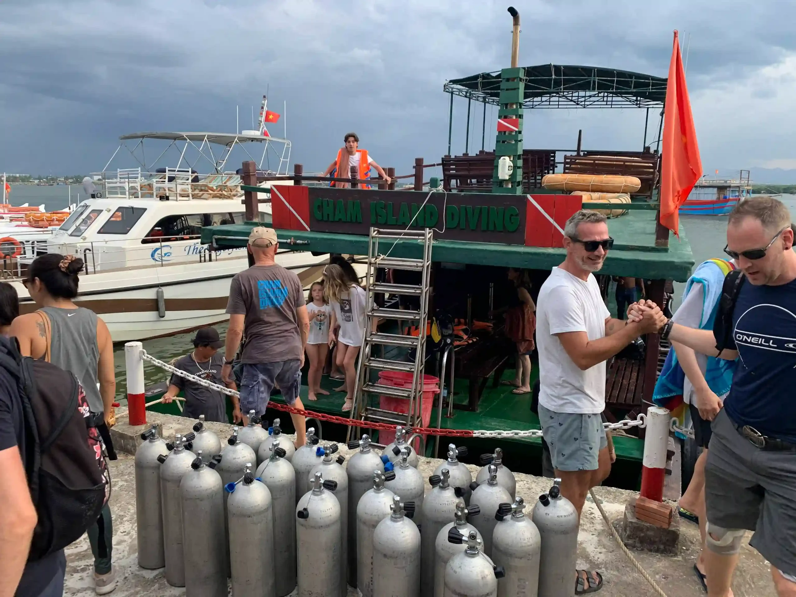 Hoi An to Cham Island scuba diving: My first-time review 7 Hoi An to Cham Island scuba diving