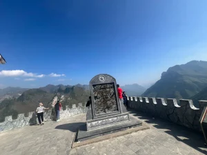 The Young Volunteers Monument ma pi leng