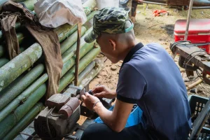 What the Bamboo Actually Involves – hoi an lantern making 6