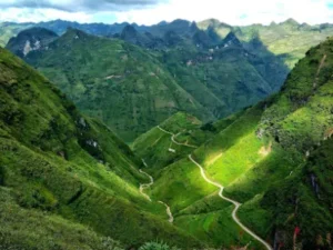Ma Pi Leng Pass