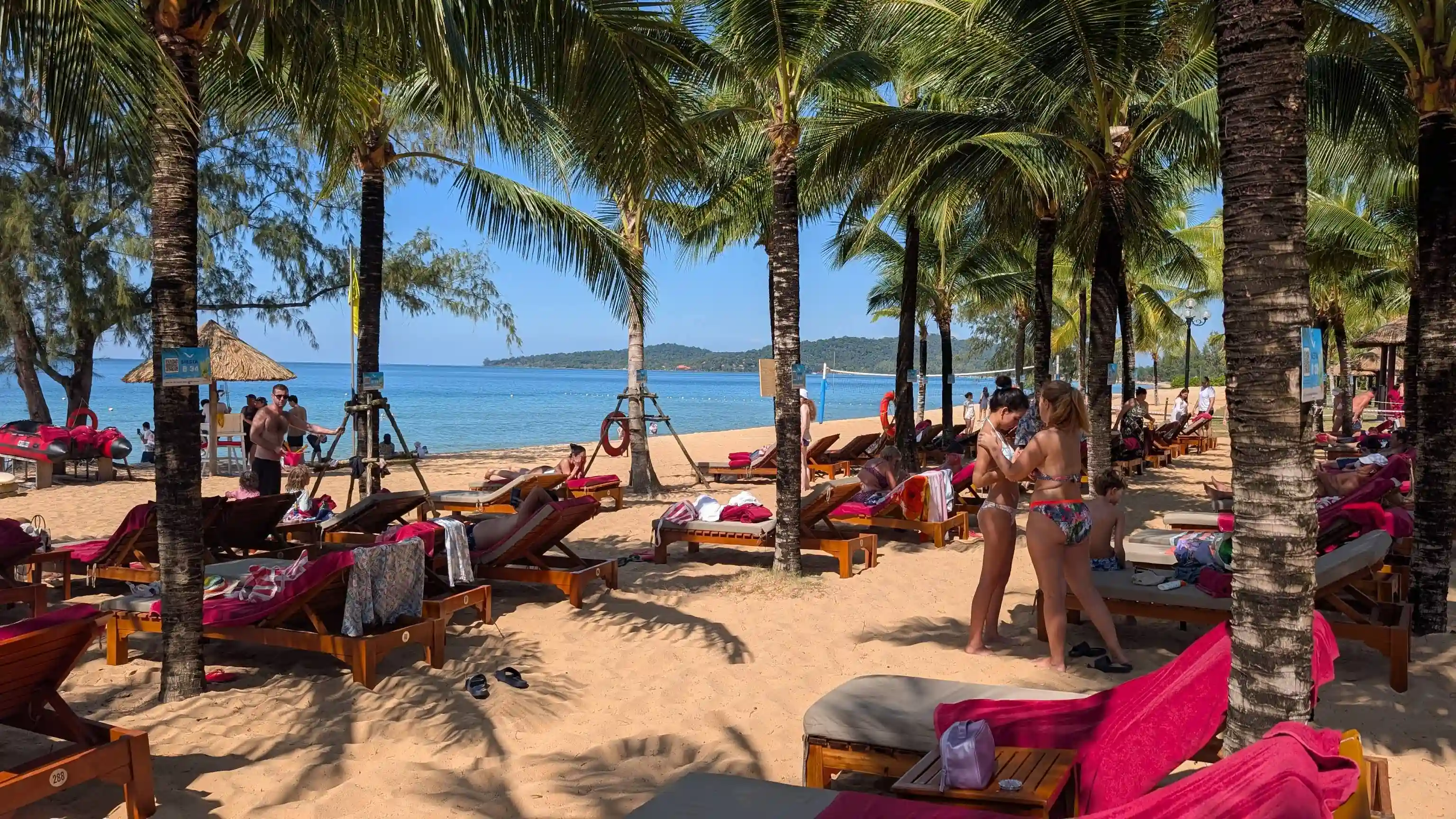 Ong Lang Beach Phu Quoc Guide: Map & All You Need to Know 11 Aura Beach Club at Movenpick phu quoc 3 Vietadvisor