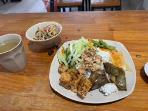 Bồ Đề Chay, Cơm Chay Tự Chọn