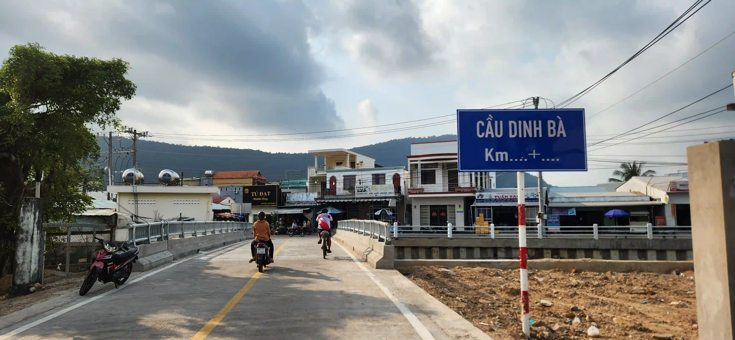 Ham Ninh Fishing Town: Reviews & Reality Check (2027) 38 Getting to Ham Ninh Phu Quoc and Back 2 scaled Vietadvisor