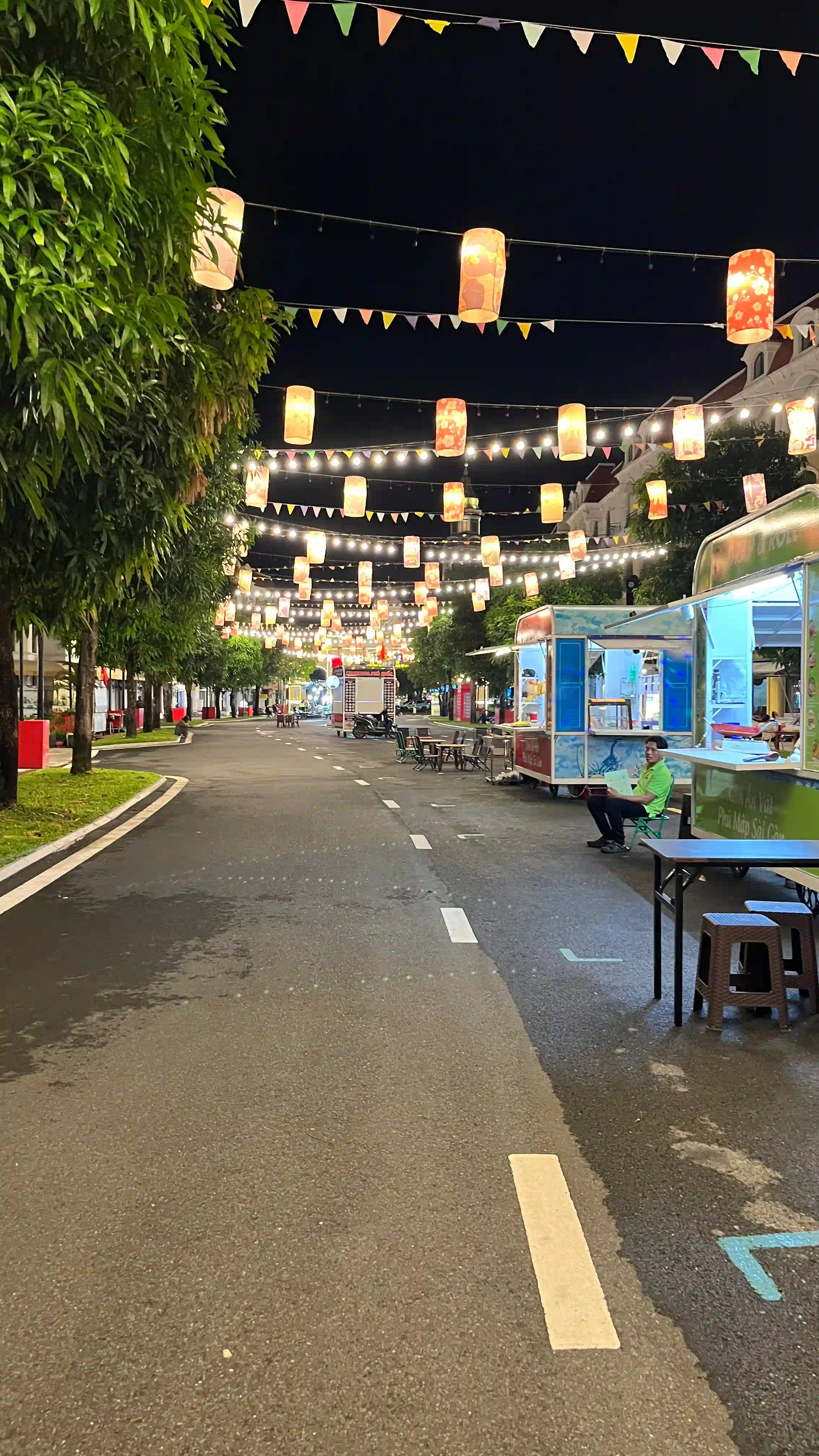 Phu Quoc Night Market Guide: What to Eat, Buy & Do (2026) 37 Grand World Night Market 3 Vietadvisor