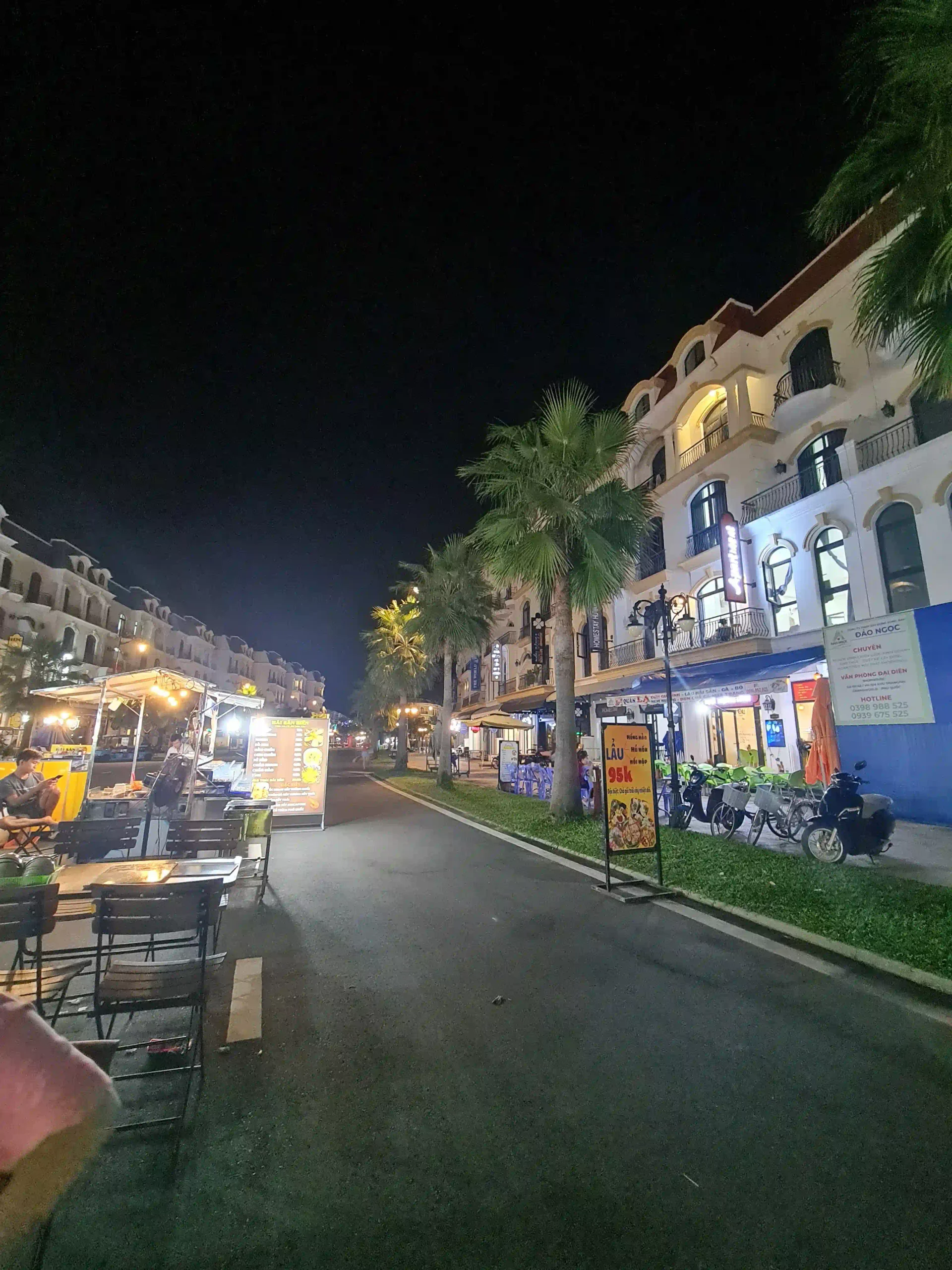 Where to Shop in Phu Quoc: 7 Places I Recommend (2026) 39 Grand World Night Market 5 scaled Vietadvisor