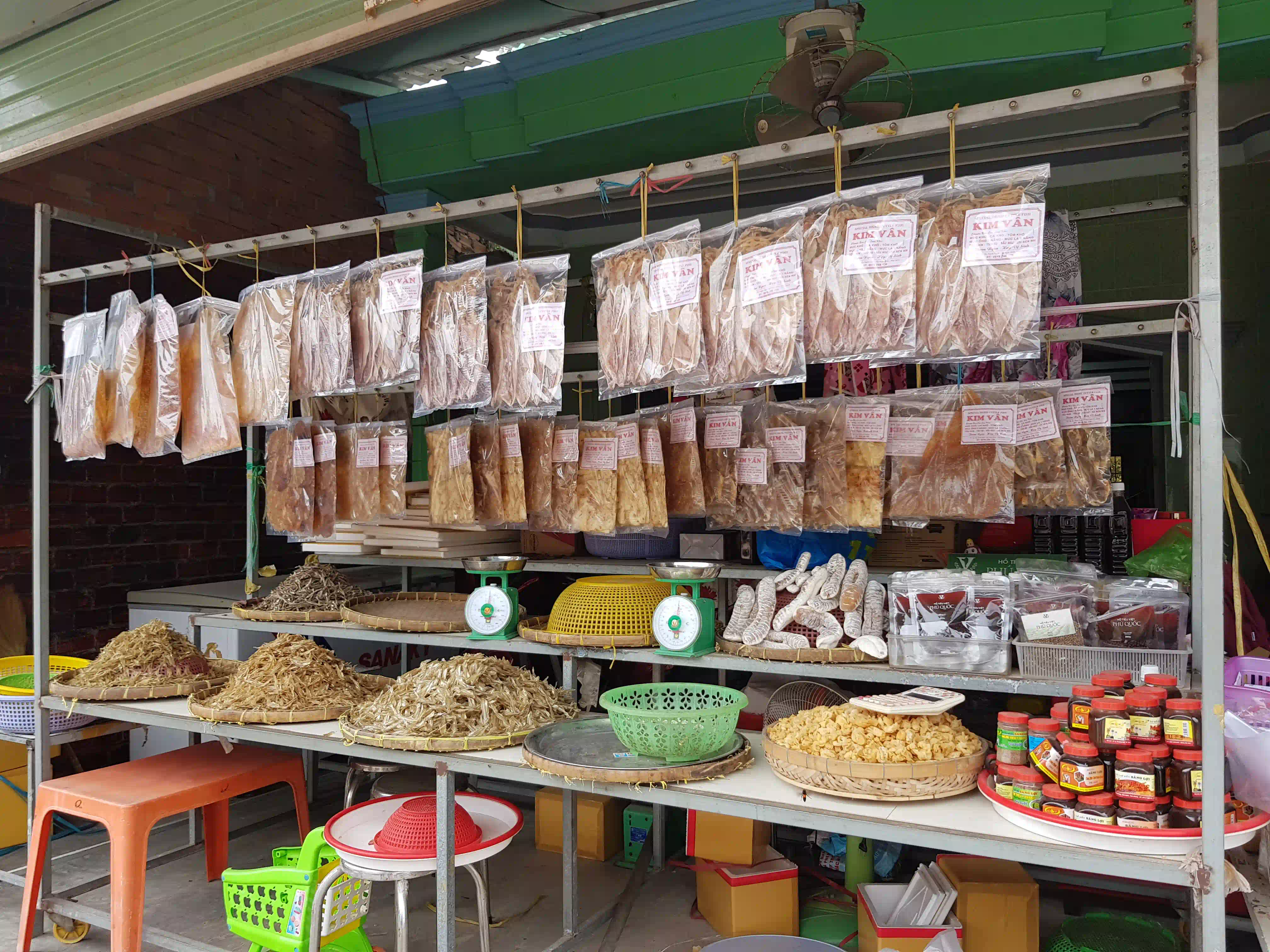 Ham Ninh Fishing Town: Reviews & Reality Check (2027) 35 Ham Ninh Market 2 Vietadvisor