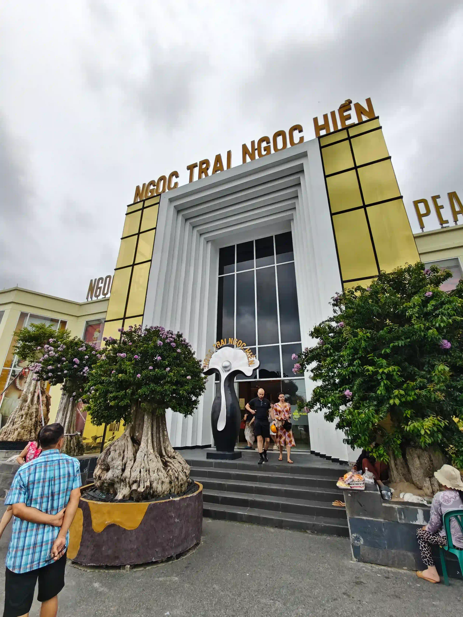 Where to Shop in Phu Quoc: 7 Places I Recommend (2026) 16 Ngoc Hien Pearl phu quoc 6 scaled Vietadvisor