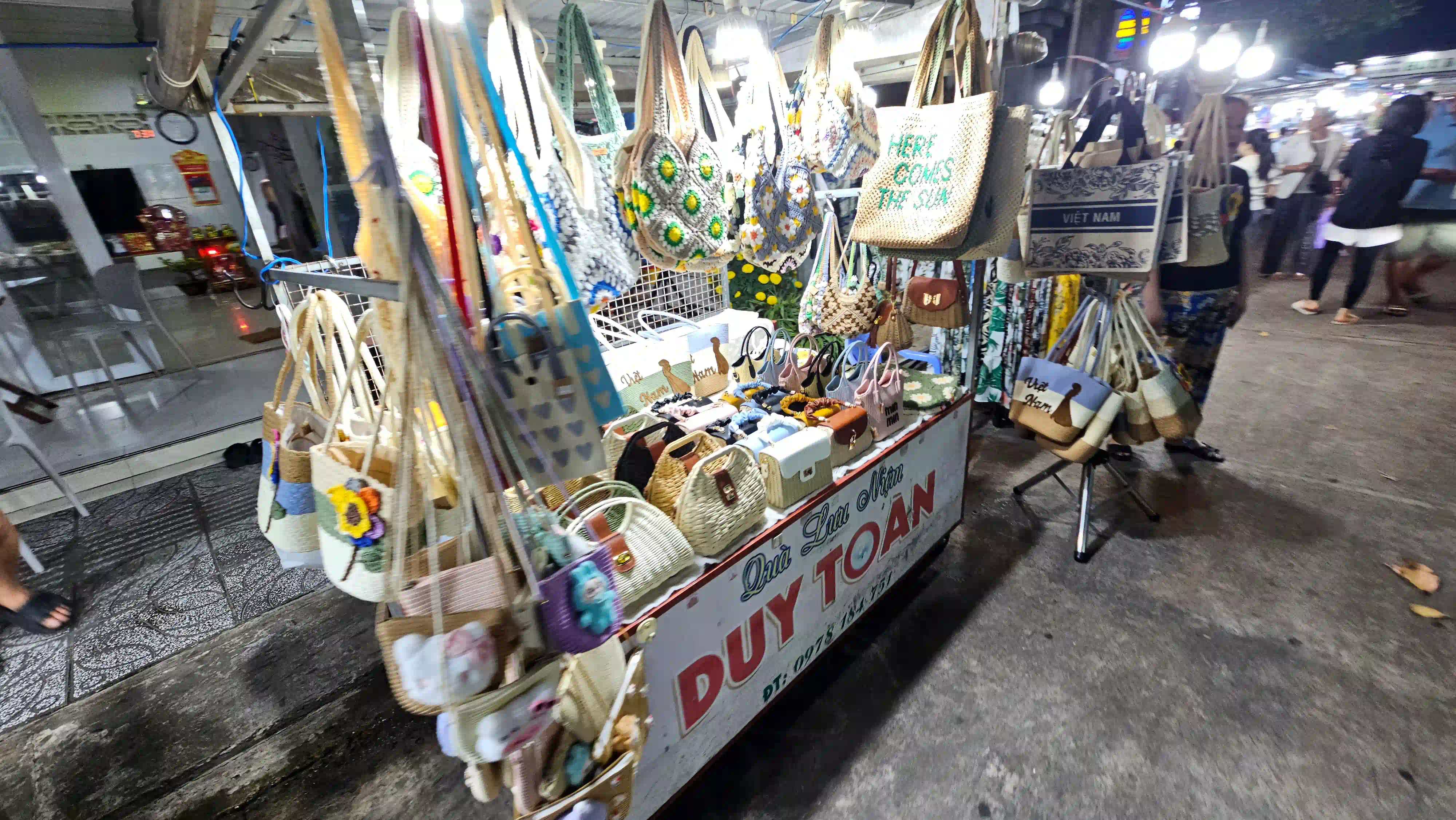 Phu Quoc Night Market Guide: What to Eat, Buy & Do (2026) 20 What to Buy at the Phu Quoc Night Market 2 Vietadvisor