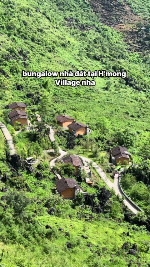 Nghỉ dưỡng tại Bungalow nh&agrave; đất đặc biệt của H&rsquo;mong Village 🛖 Những căn nh&agrave; mang kiến tr&uacute;c truyền thống, ấm &aacute;p v&agrave;o m&ugrave;a đ&ocirc;ng v&agrave; m&aacute;t mẻ v&agrave;o m&ugrave;a h&egrave;! 🏔️ _________________ 𝐇'𝐦𝐨𝐧𝐠 𝐕𝐢𝐥𝐥𝐚𝐠𝐞 𝐑𝐞𝐬𝐨𝐫𝐭 - 𝐋𝐨̂́𝐢 𝐯𝐞̂̀ 𝐕𝐚̆𝐧 𝐡𝐨𝐚́ 𝐦𝐢𝐞̂̀𝐧 𝐜𝐚𝐨. 📞 Hotline: 0363 62 4826 (Mr. Thịnh)  📞 Zalo: 0836 55 2323 (Ms. Hiếu)  📩 Gmail: hmongvillage.com.vn@gmail.com 📍 Địa chỉ: khu Tr&aacute;ng K&igrave;m, x&atilde; Đ&ocirc;ng H&agrave;, huyện Quản Bạ, tỉnh H&agrave; Giang.  (địa chỉ cũ) 🌎 Website: hmongvillage.com.vn #hagiang  #travel #dulich #hmongvillage #fyp 