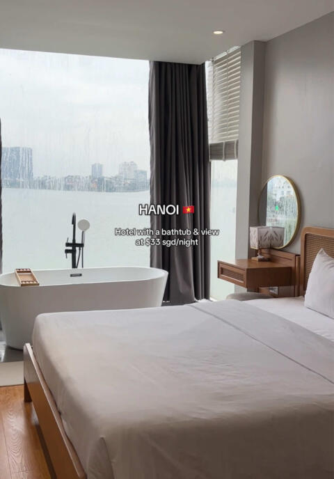 📍Lakeview Residence Hotel  Price: $33/night Booked this room with the purpose of the view & bathtub, it is indeed very instagrammable & breathtaking! Initially only intended to stay a day to soak in the vibes before moving to an apartment But the downside however: Context I went during feb where the temperature was 13 deg, super cold.  Faced problems with the heater, blanket there was super cold as it does not trap heat. & also there was some sewage smell. you can consider this place if you'd like to soak in the vibes at an affordable price! but i would only stay here for a maximum of 2 days