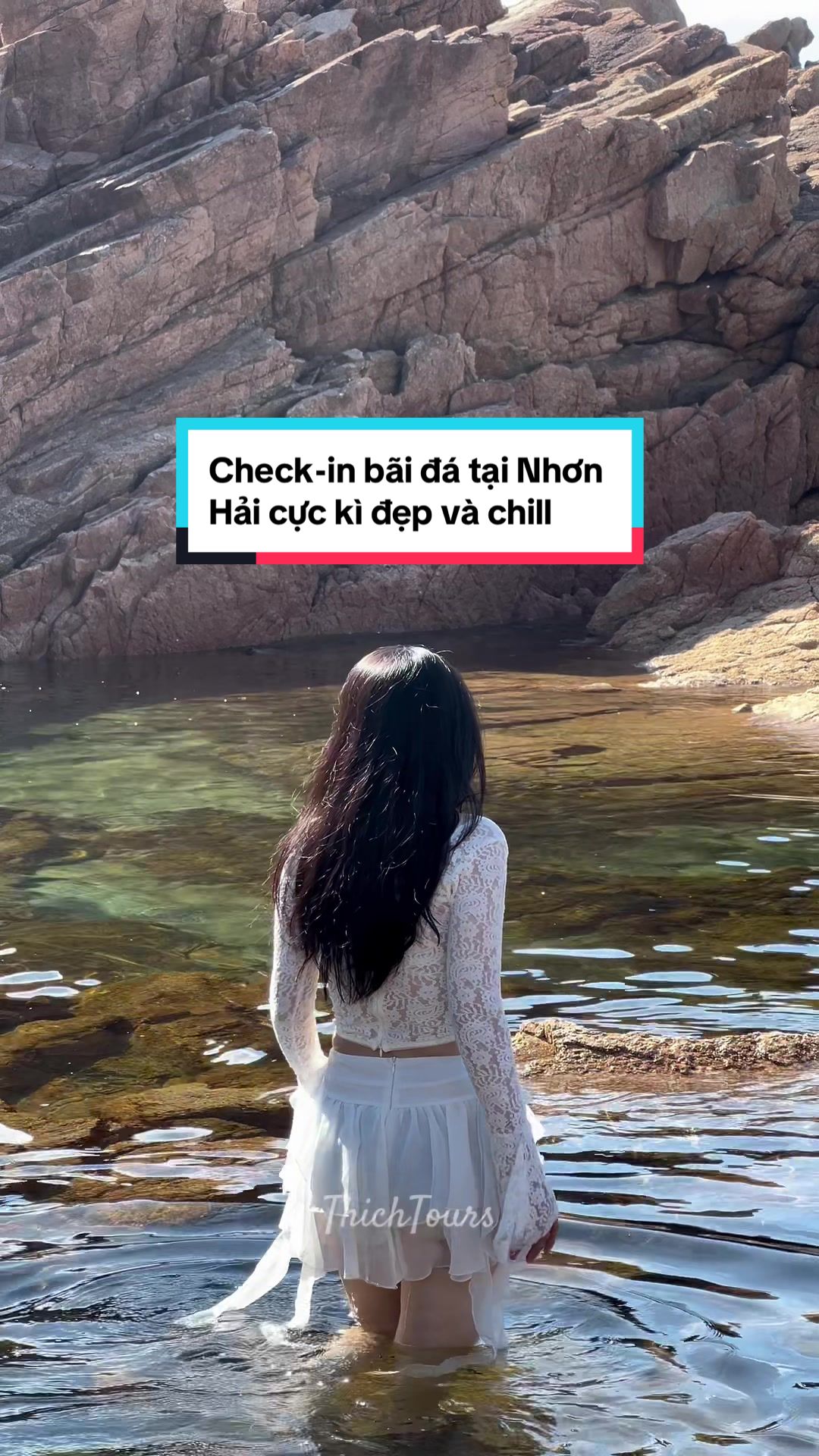 Điểm check-in cực k&igrave; chill tại Nhơn Hải &iacute;t người biết. M&ugrave;a n&agrave;y phải đi nạp vitamin sea th&ocirc;i mn ơi #bandodulichquynhon #thichtours #quynhon #reviewquynhon #xuhuong #quynhonbeach #honkho #nhonhai #xh 