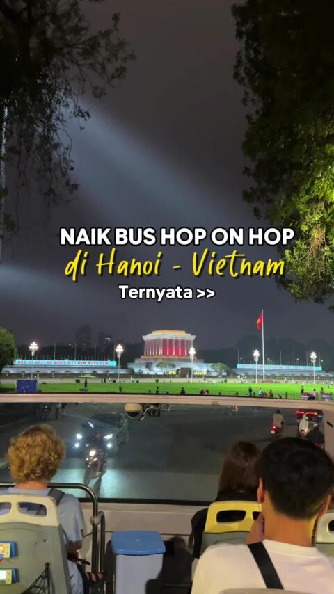 Yang punya whistlist ke Hanoi - Vietnam 🇻🇳, aktivitas ini jangan di skip: &ldquo;Hop on Hop Hanoi City Tour&rdquo;, karena seru sekali nikmatin View Kota Hanoi selama +- 2 jam.  Ini definisi keliling kota tapi gak ribet dan gak capek, aku saranin naiknya malam yaa biar lebih candu dengan citylightsnyaa. Harga berkisar 80ribuan 👋🏻. #vietnam  #vietnamtoiyeu  #hanoi  #hoponhopoff 