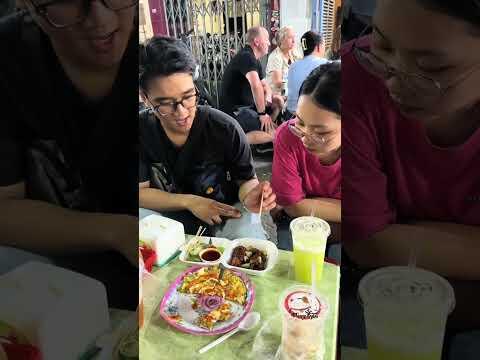 Motorbike Food Tour in Ho Chi Minh City 🇻🇳🛵❤️#travel #chef #foodie #vietnam #streetfood #foodtour
