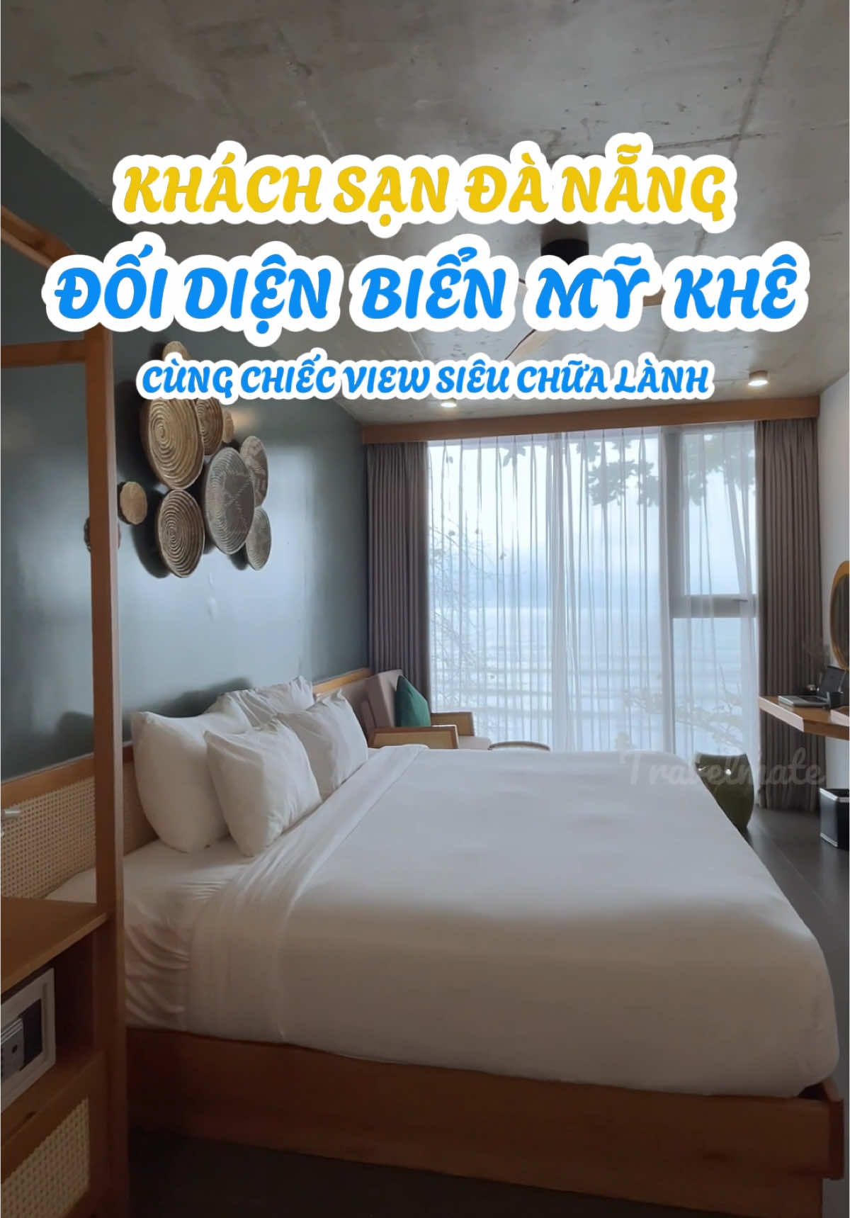 Đi Đ&agrave; Nẵng m&agrave; book tr&uacute;ng ph&ograve;ng với view như n&agrave;y th&igrave; n&ecirc;n l&agrave;m g&igrave; đ&acirc;y mọi người 🤪 #travelmate #hoteldanang #khachsandanang 