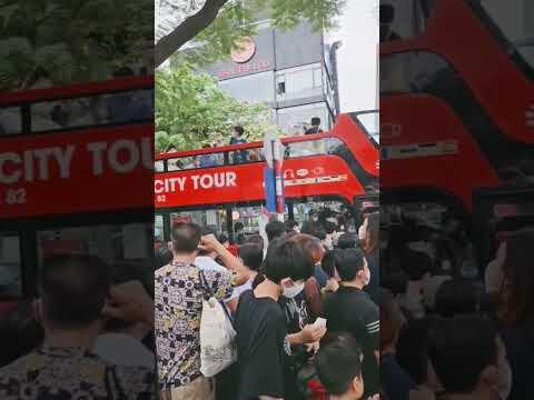 Xe bus 2 tầng miễn ph&iacute; tại H&agrave; Nội #shorts