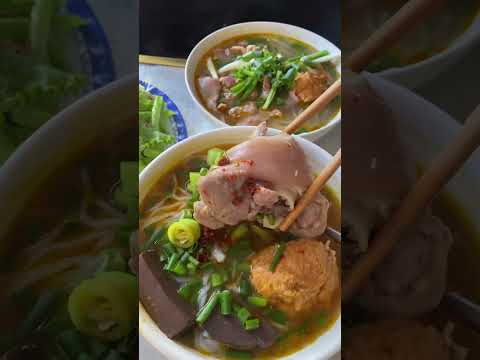 Qu&aacute;n b&uacute;n b&ograve; đ&ocirc;ng nhất Huế #foodvietnam  #amthucmientrung #amthucvietnam #travel #foodreview #shorts